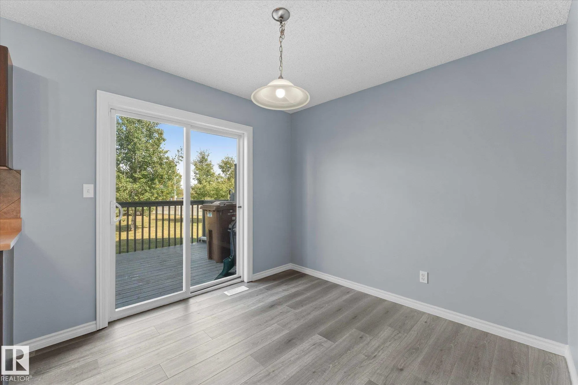 1404 HERMITAGE Road