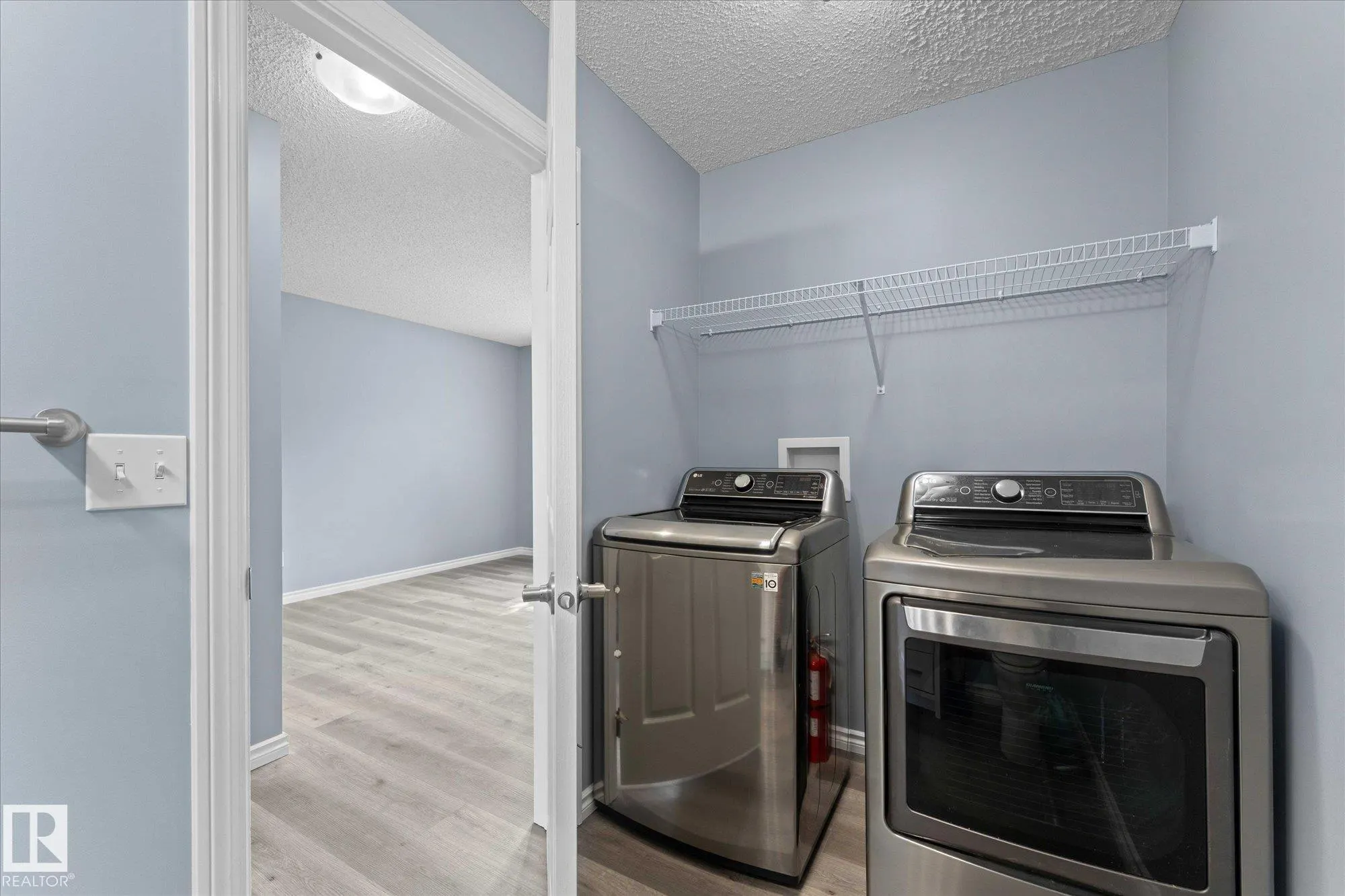 1404 HERMITAGE Road