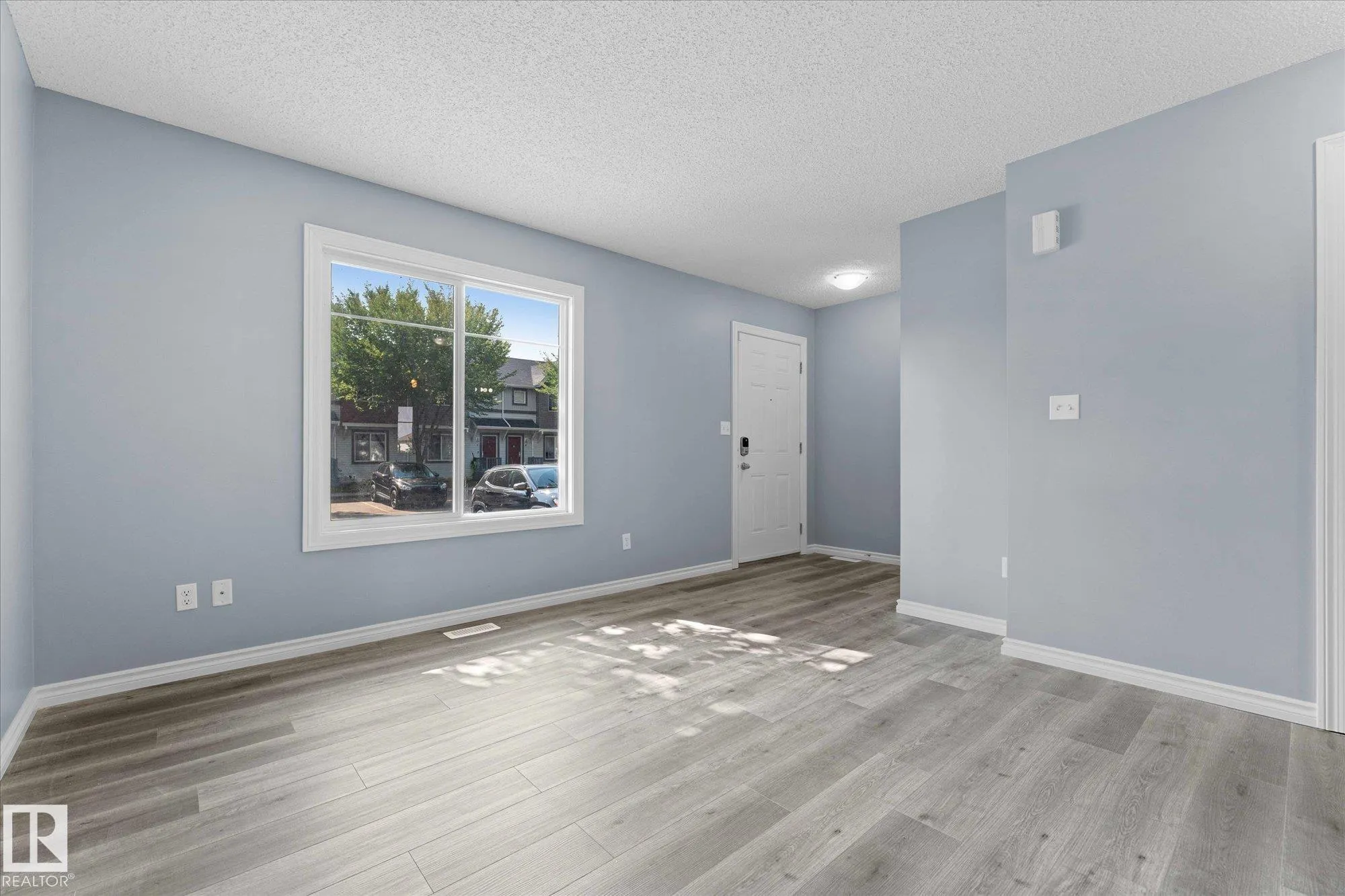 1404 HERMITAGE Road