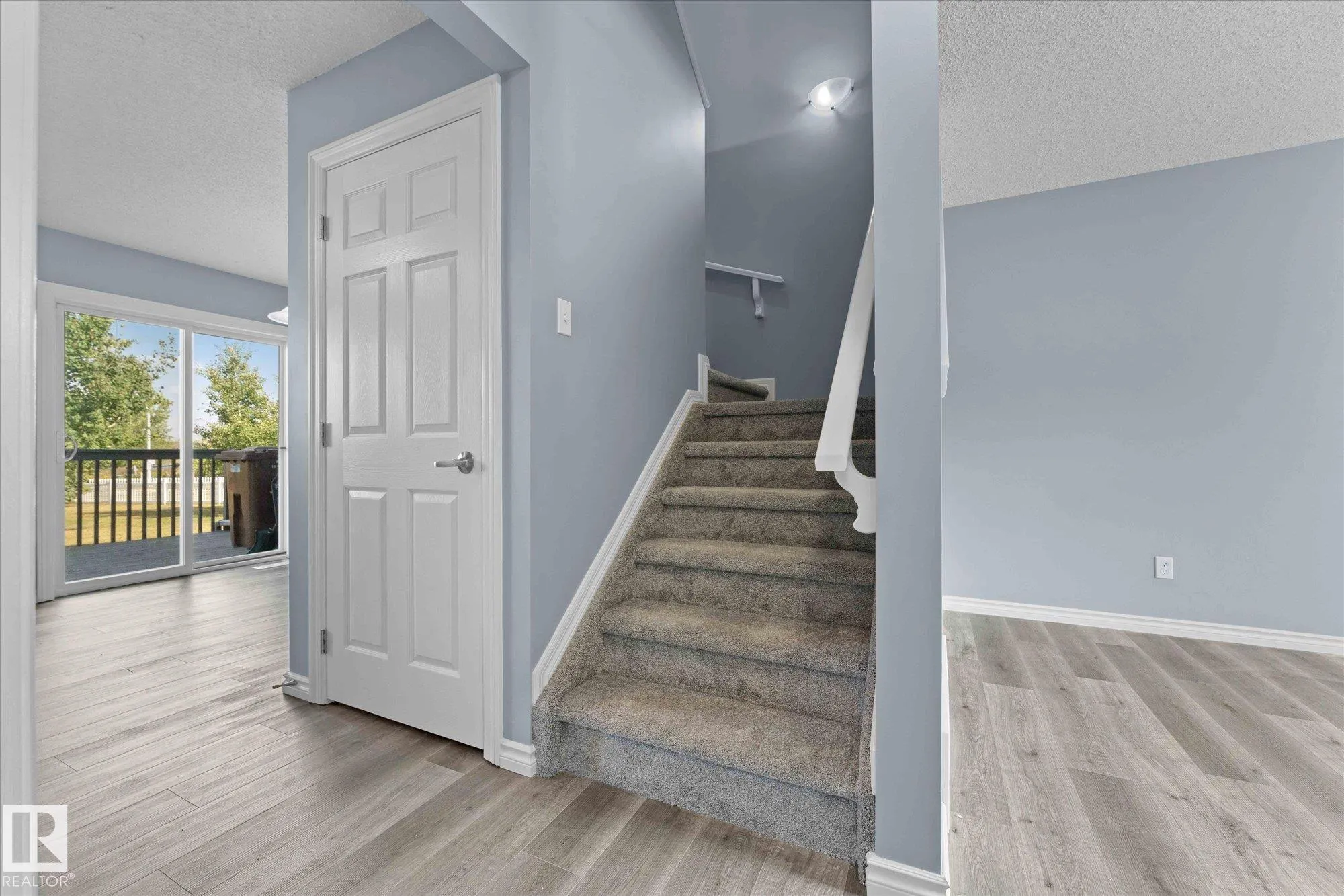 1404 HERMITAGE Road