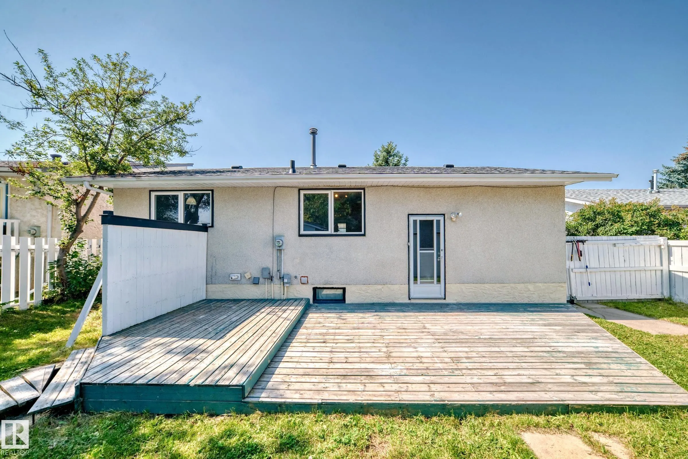 3605 41 Street