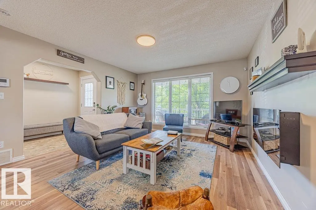 56 VIVIAN Way
