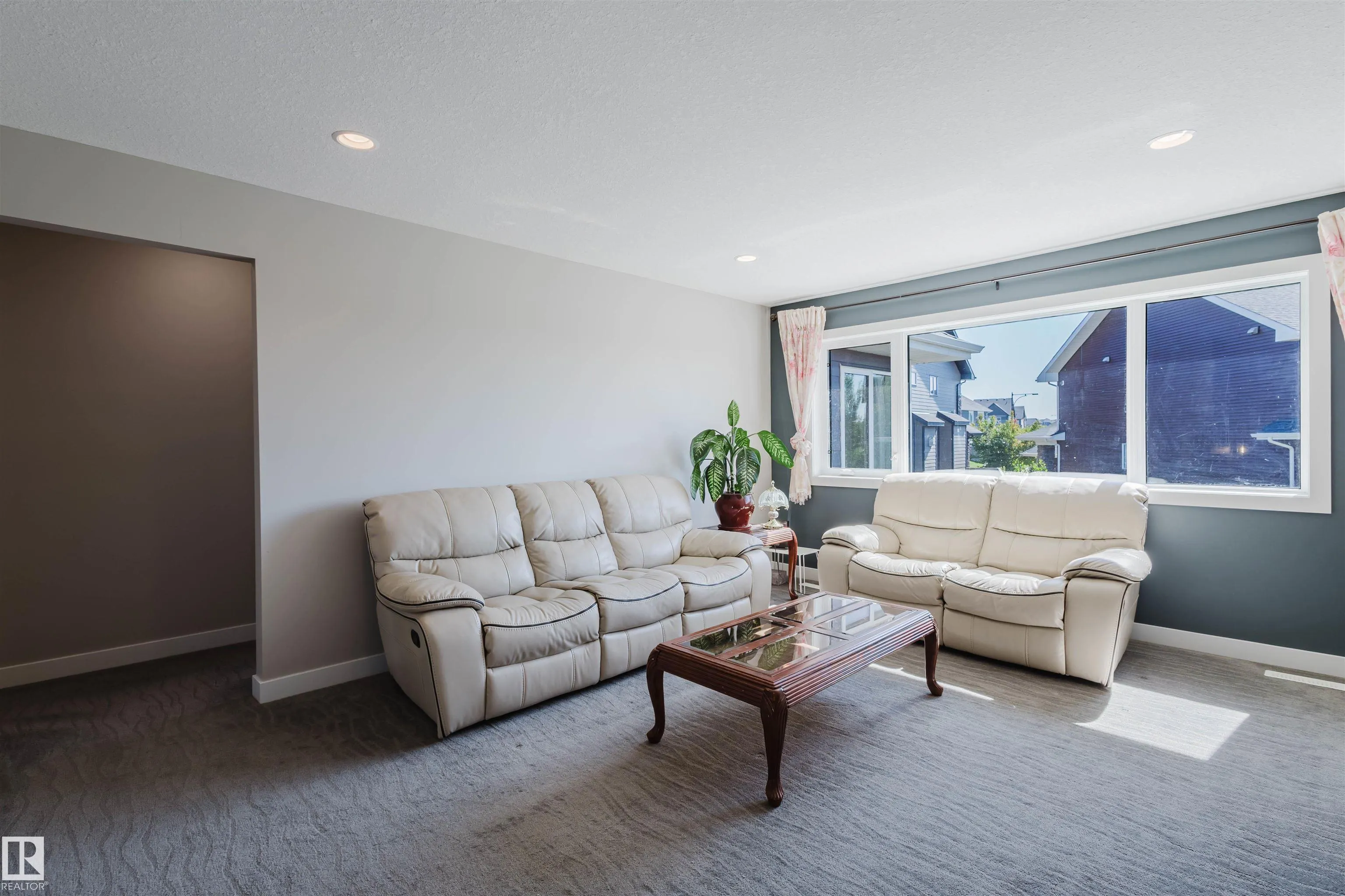 4125 KENNEDY GREEN
