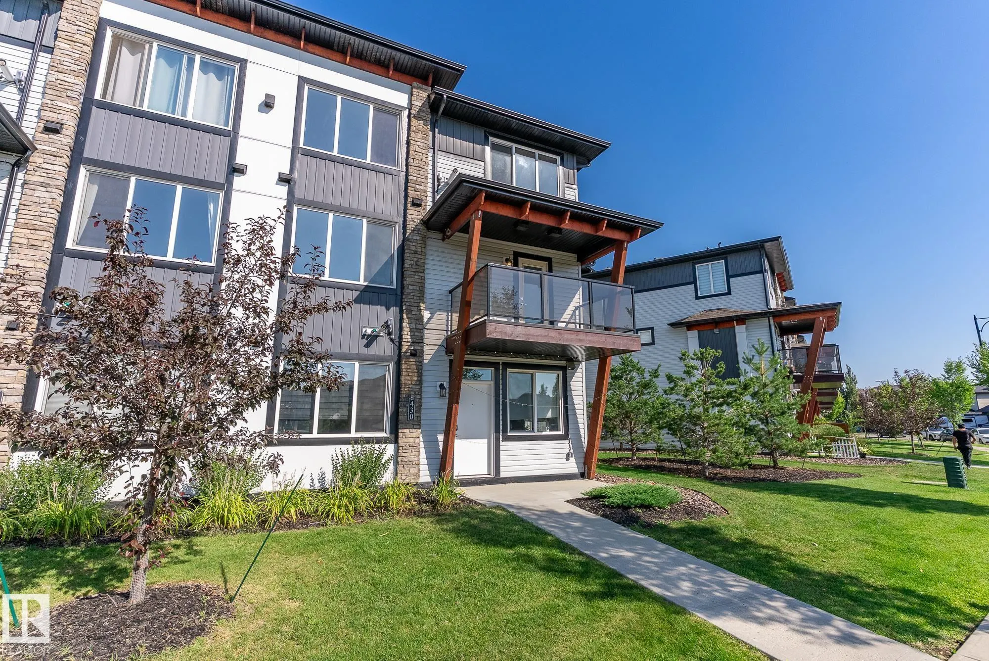 446 Allard Boulevard