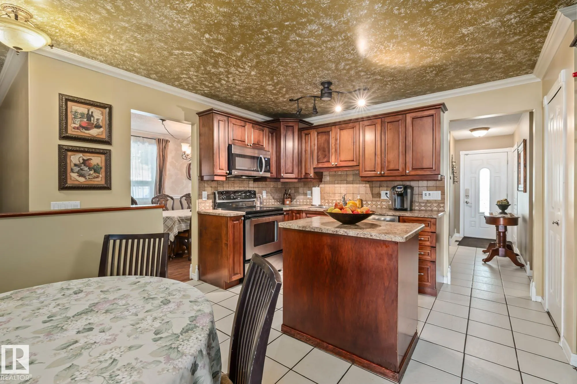 3 FALSTAFF Avenue