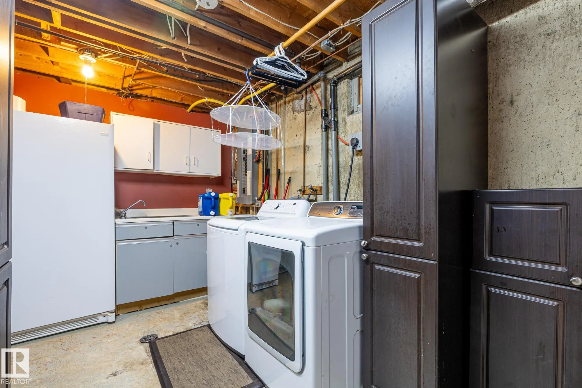 3 FALSTAFF Avenue