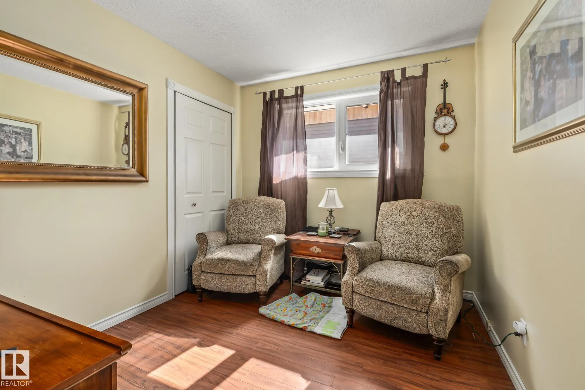3 FALSTAFF Avenue