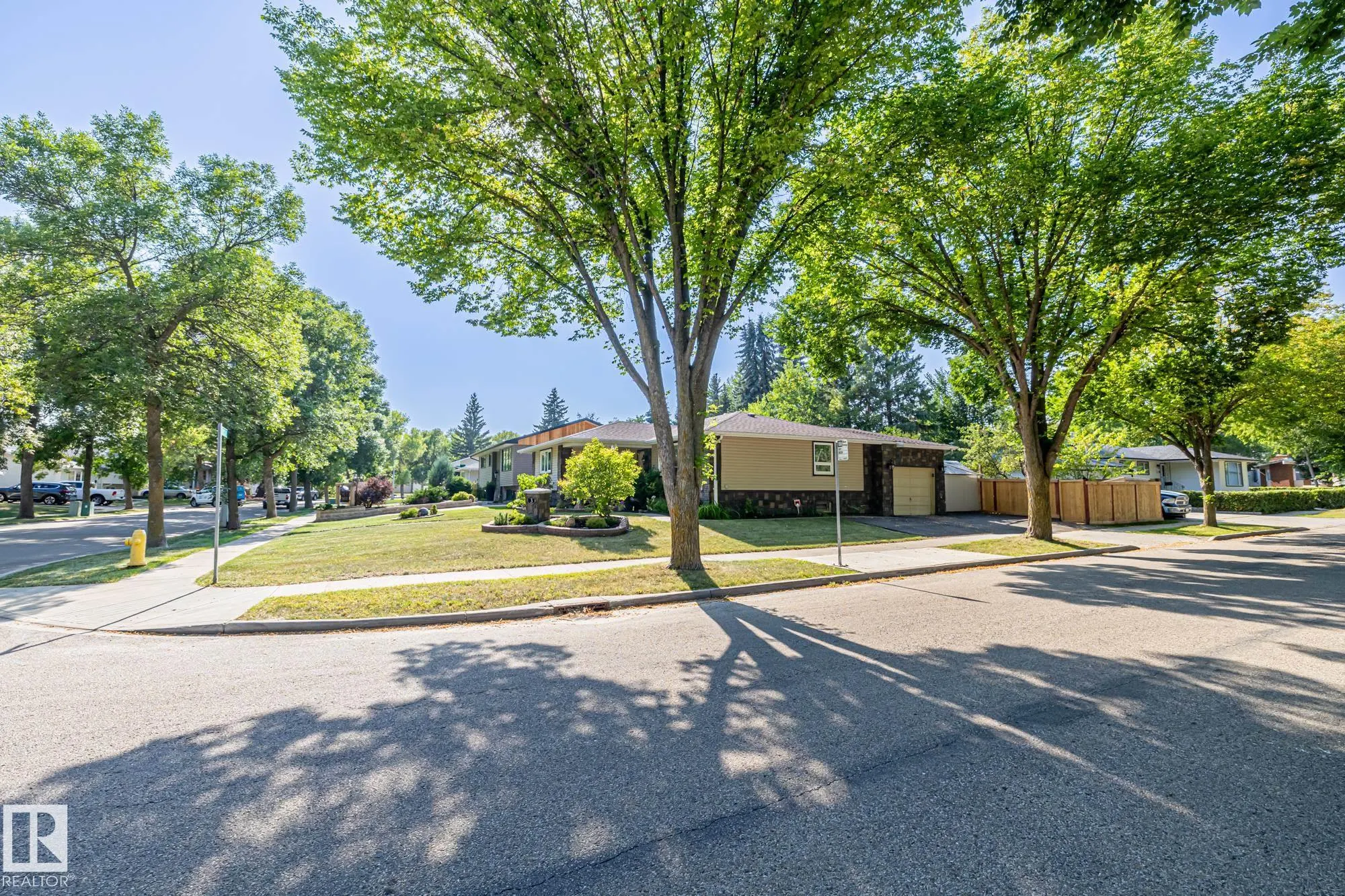 3 FALSTAFF Avenue