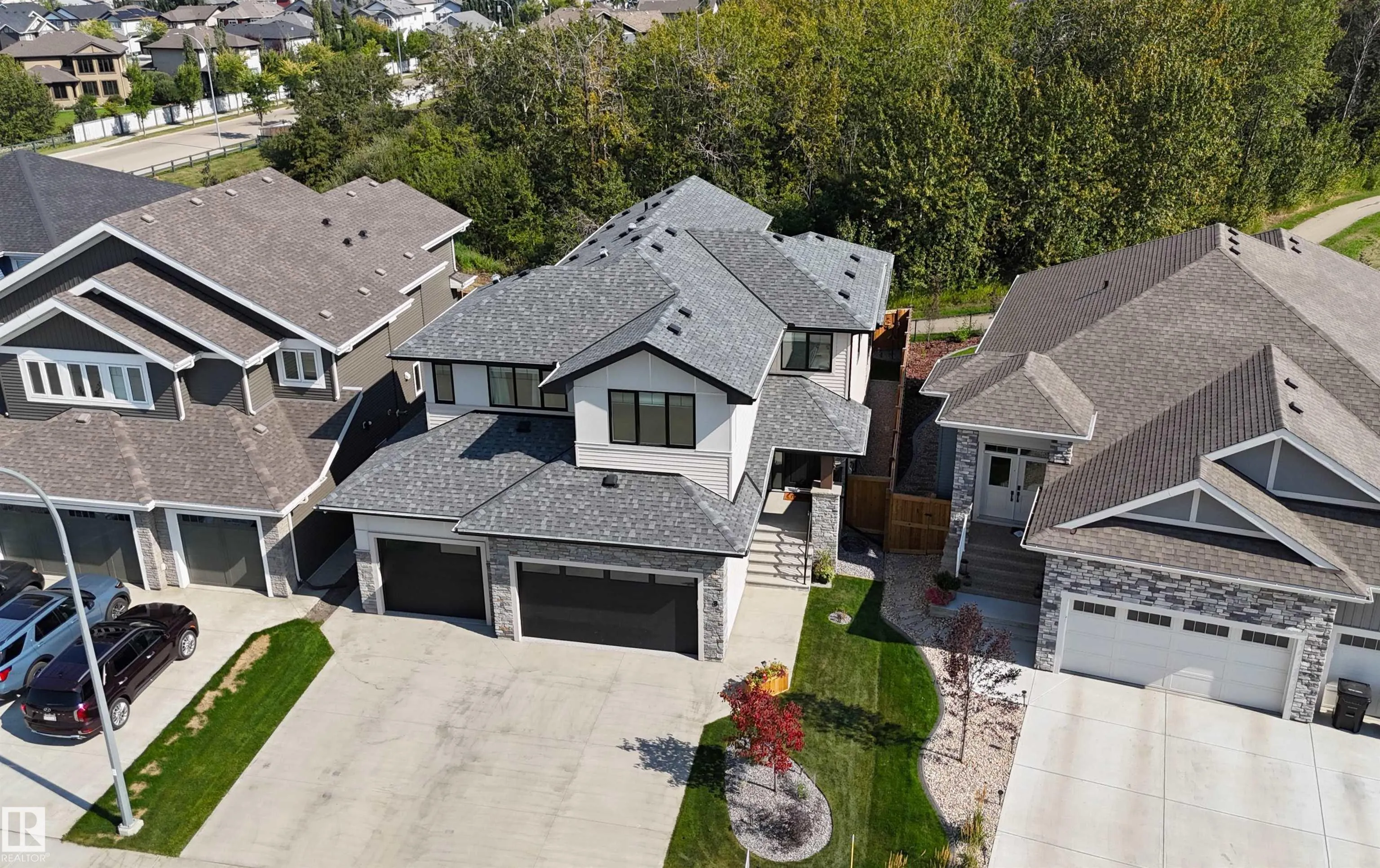 8 ARTHUR Way