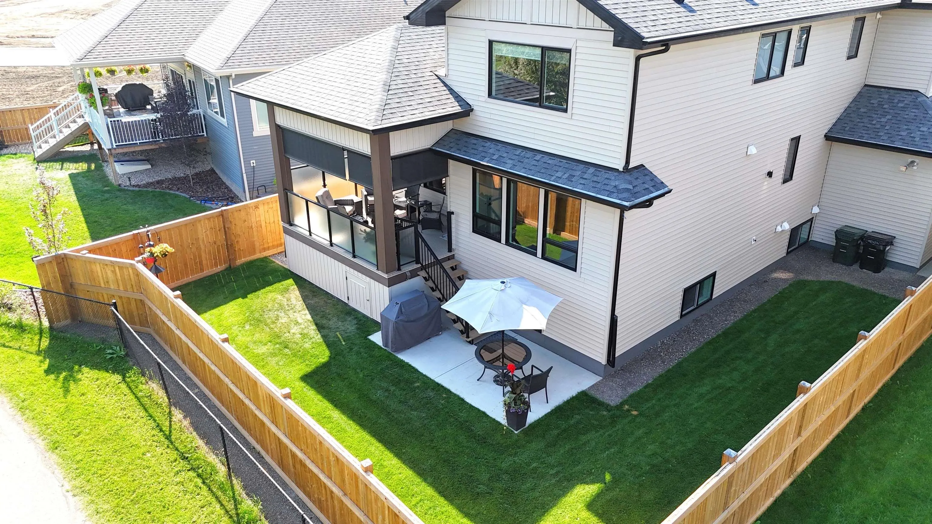 8 ARTHUR Way