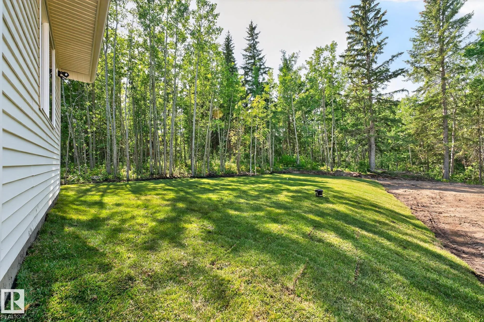 112 HERON POINT Close
