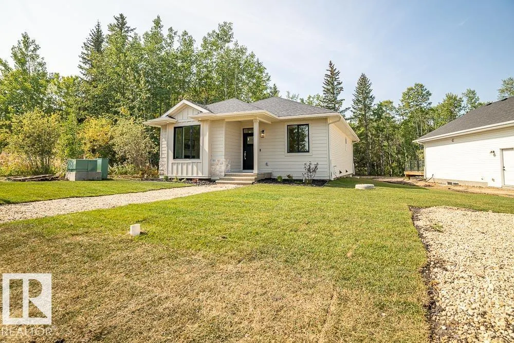 112 HERON POINT Close