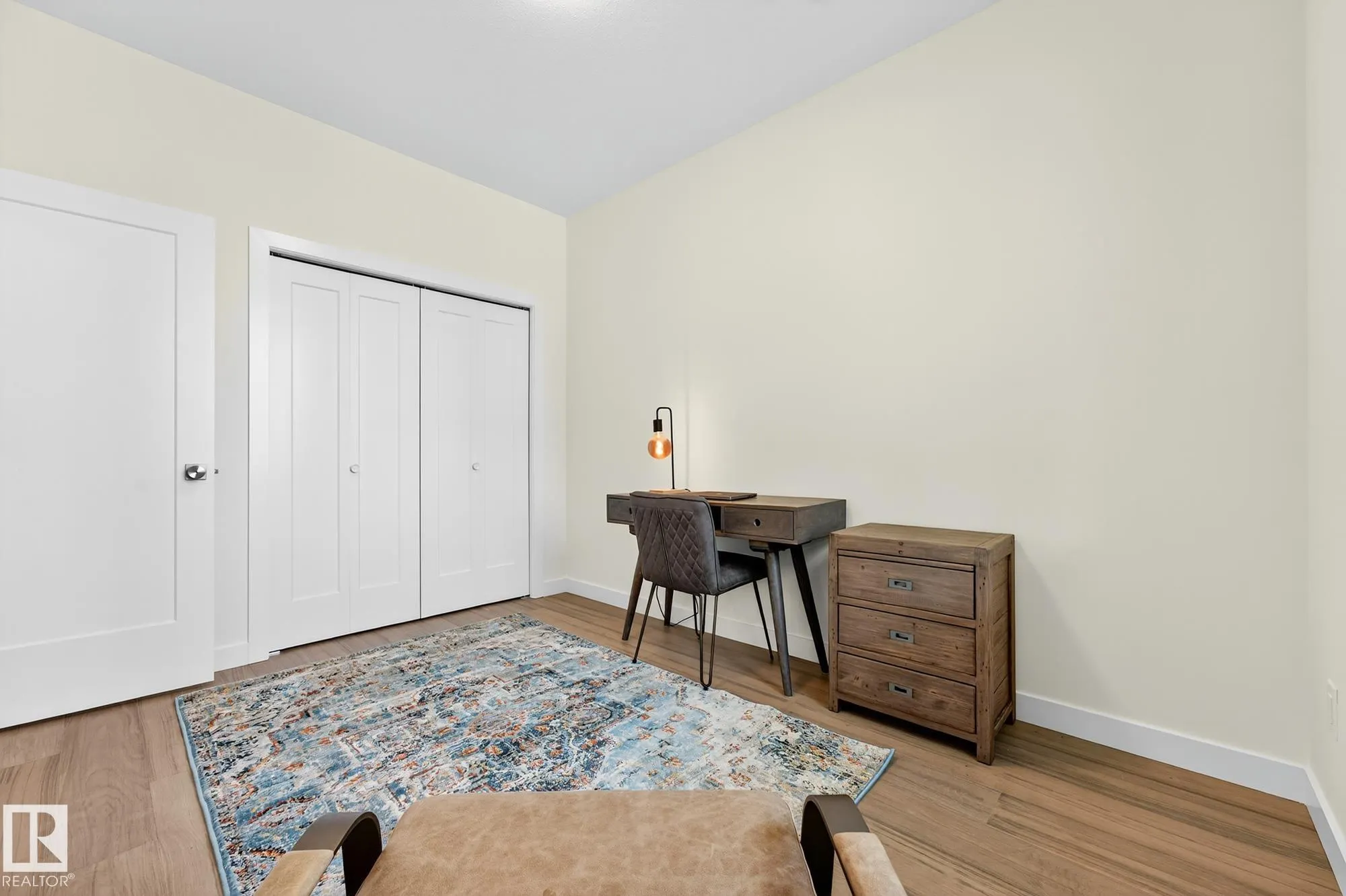 112 HERON POINT Close