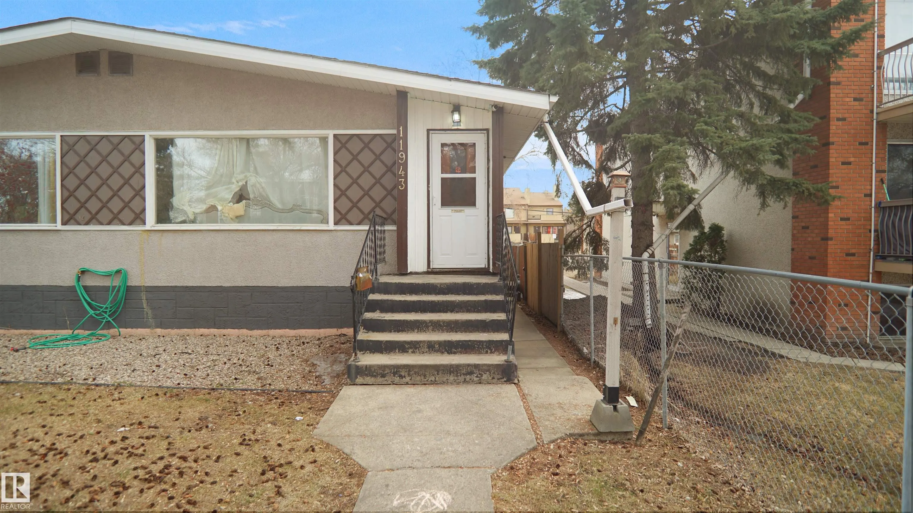 11943 104 Street
