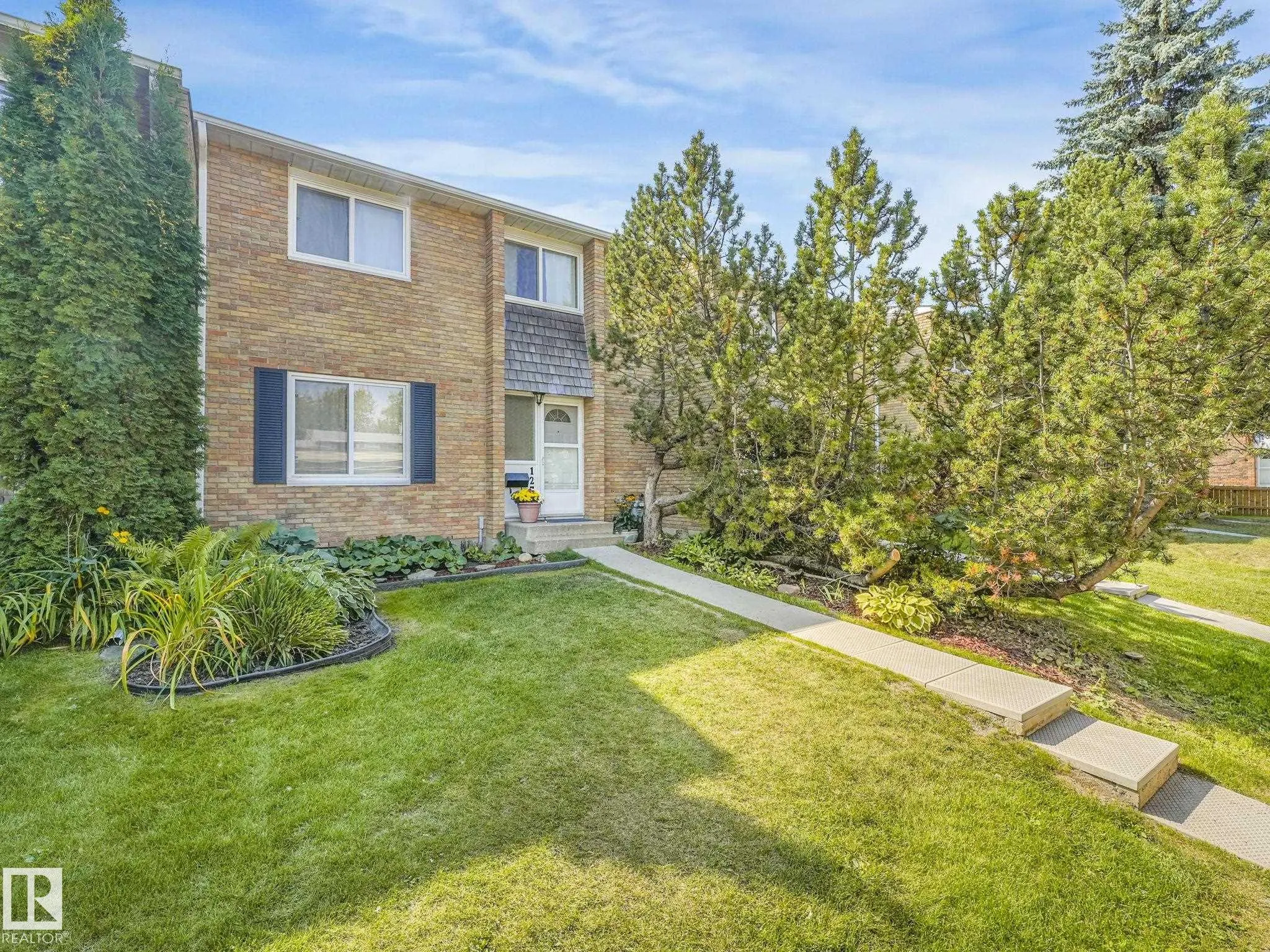 127 Ridgewood Terrace