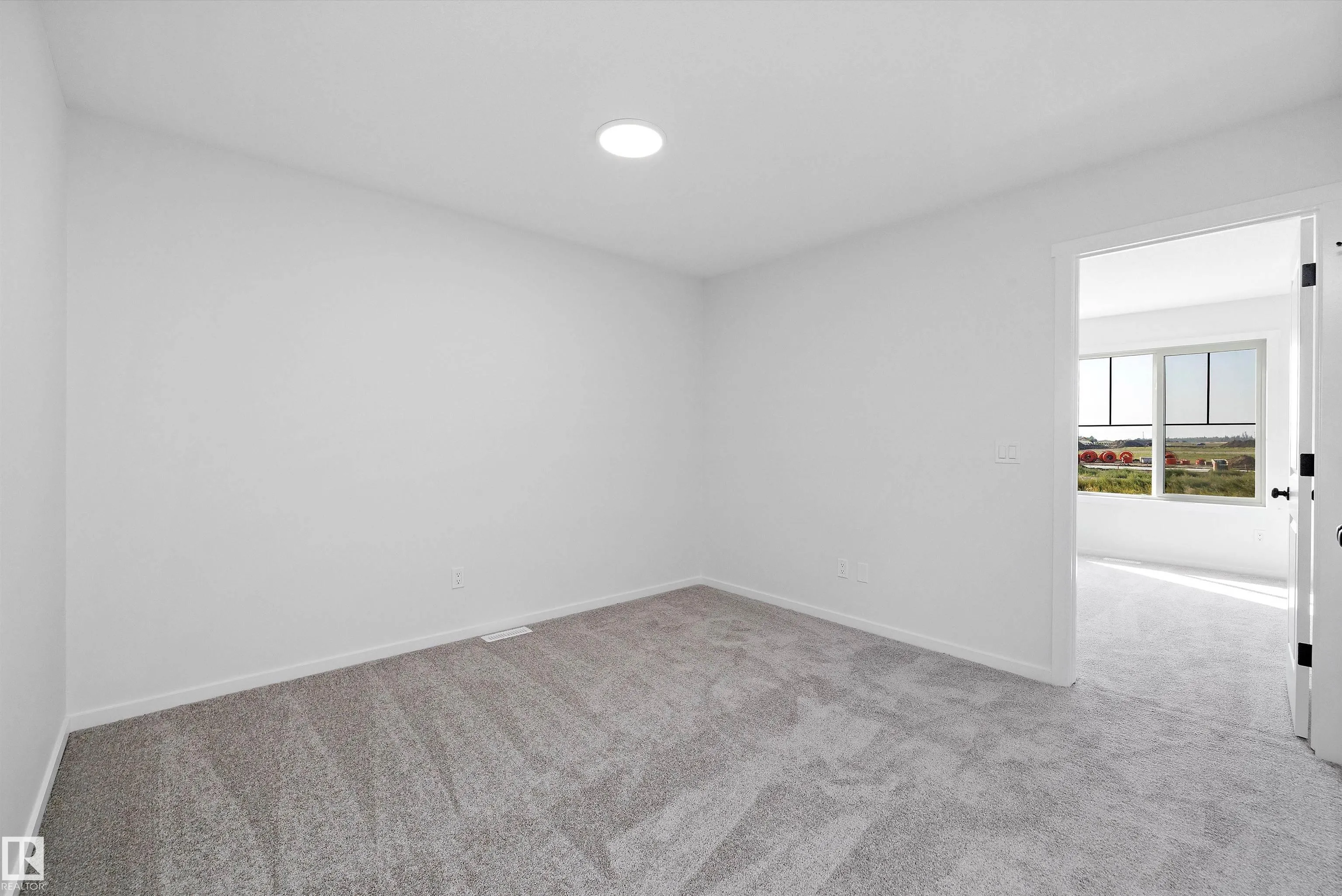 5458 Hawthorn Run