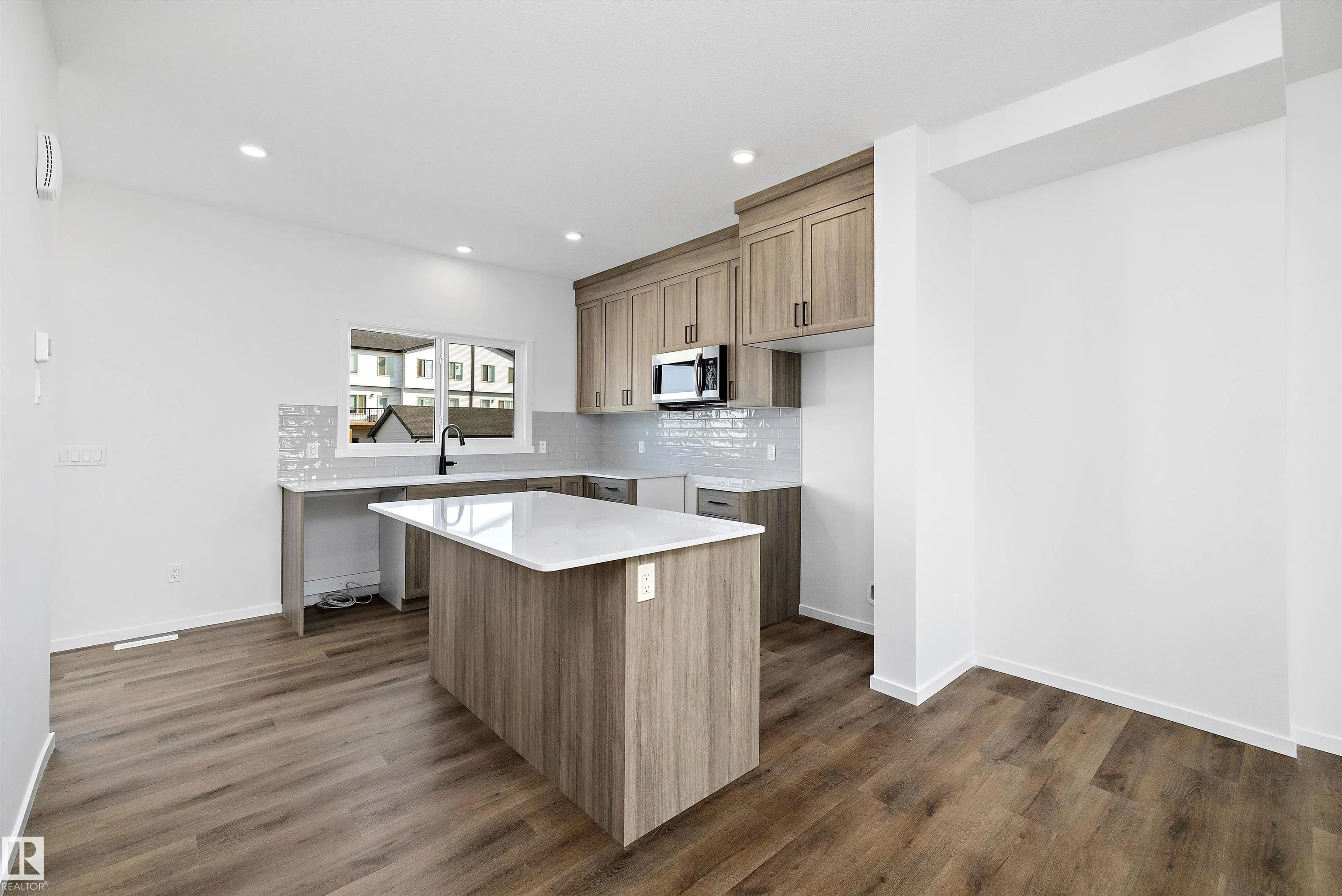 5458 Hawthorn Run