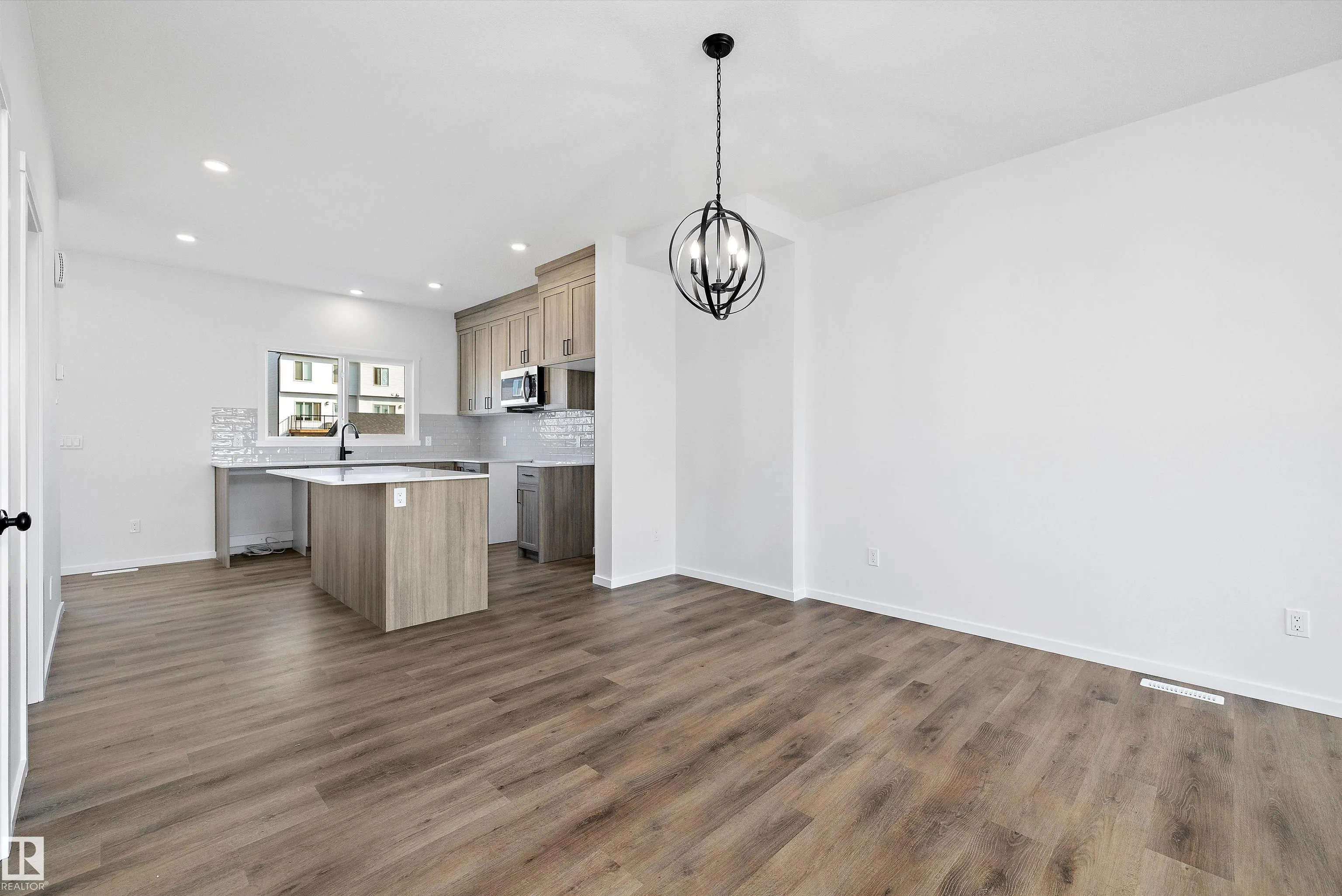 5458 Hawthorn Run