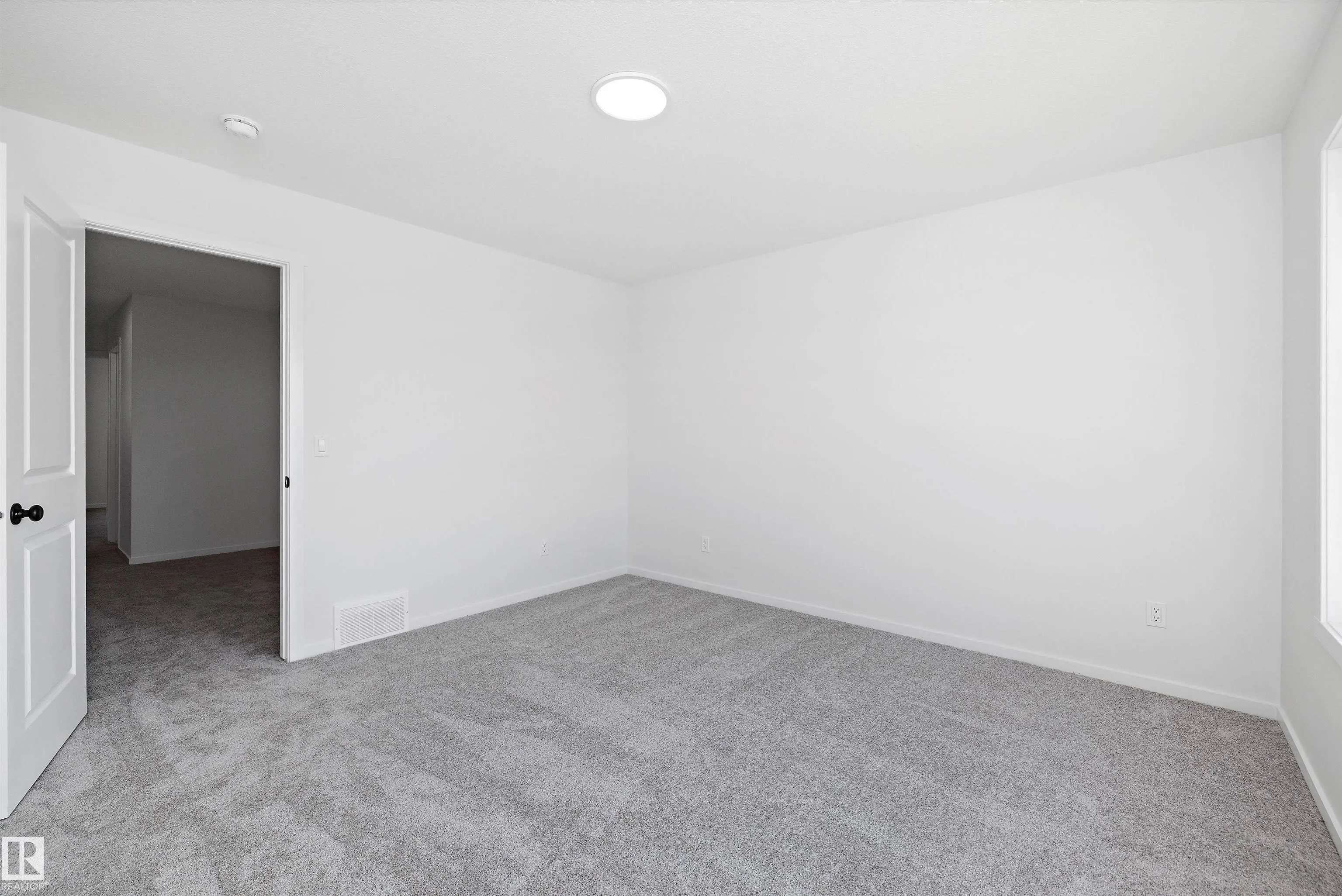5458 Hawthorn Run