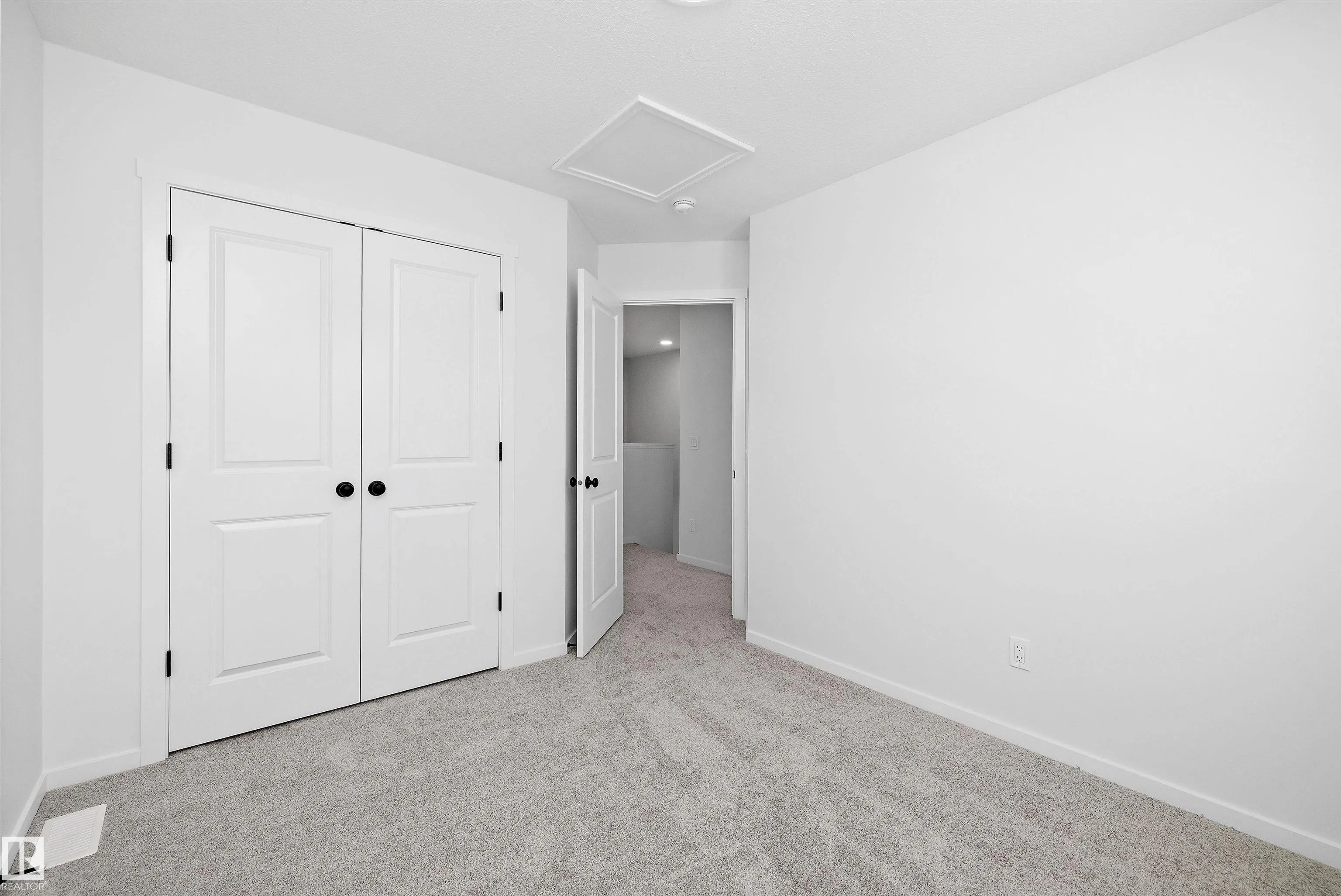 5458 Hawthorn Run