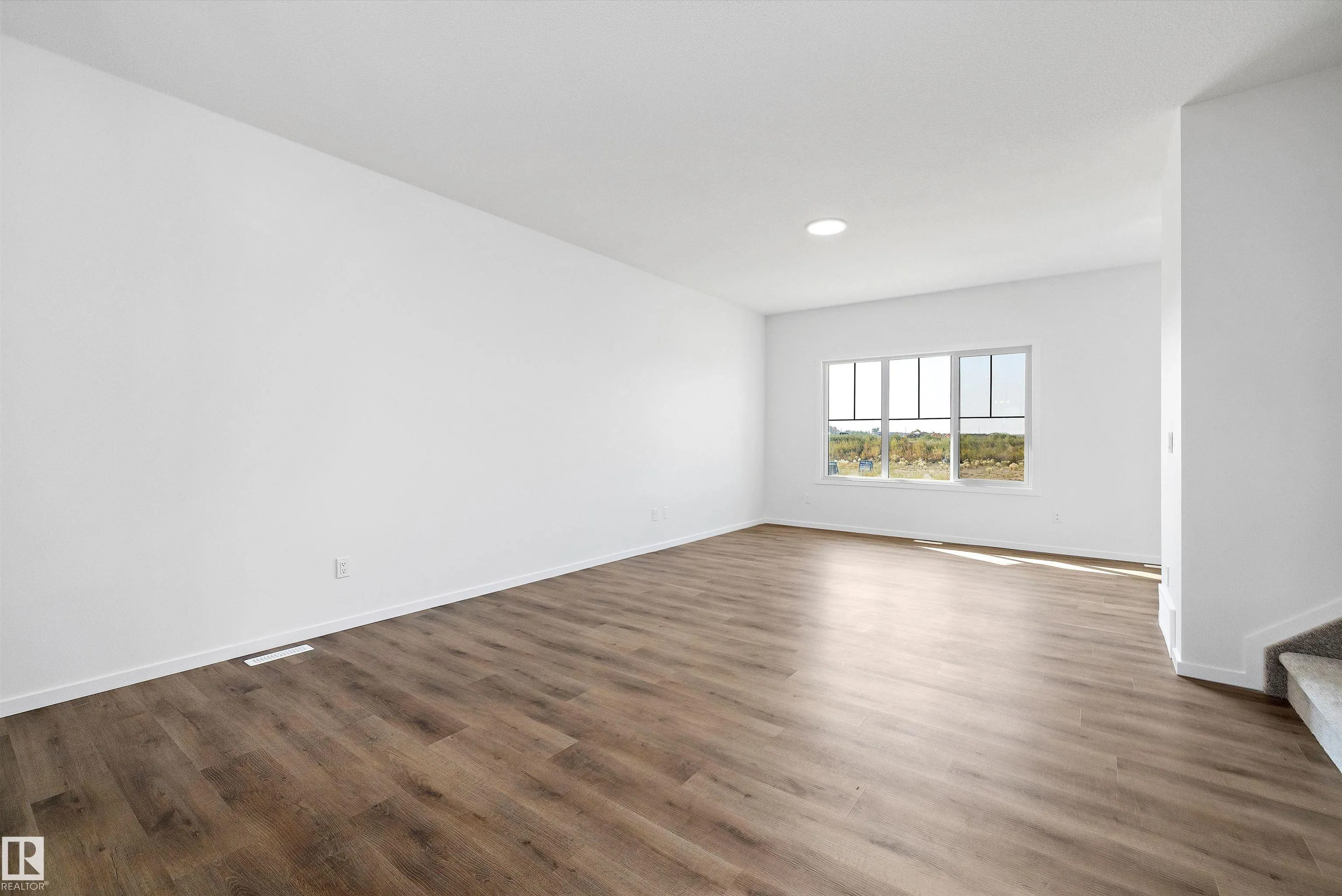 5458 Hawthorn Run
