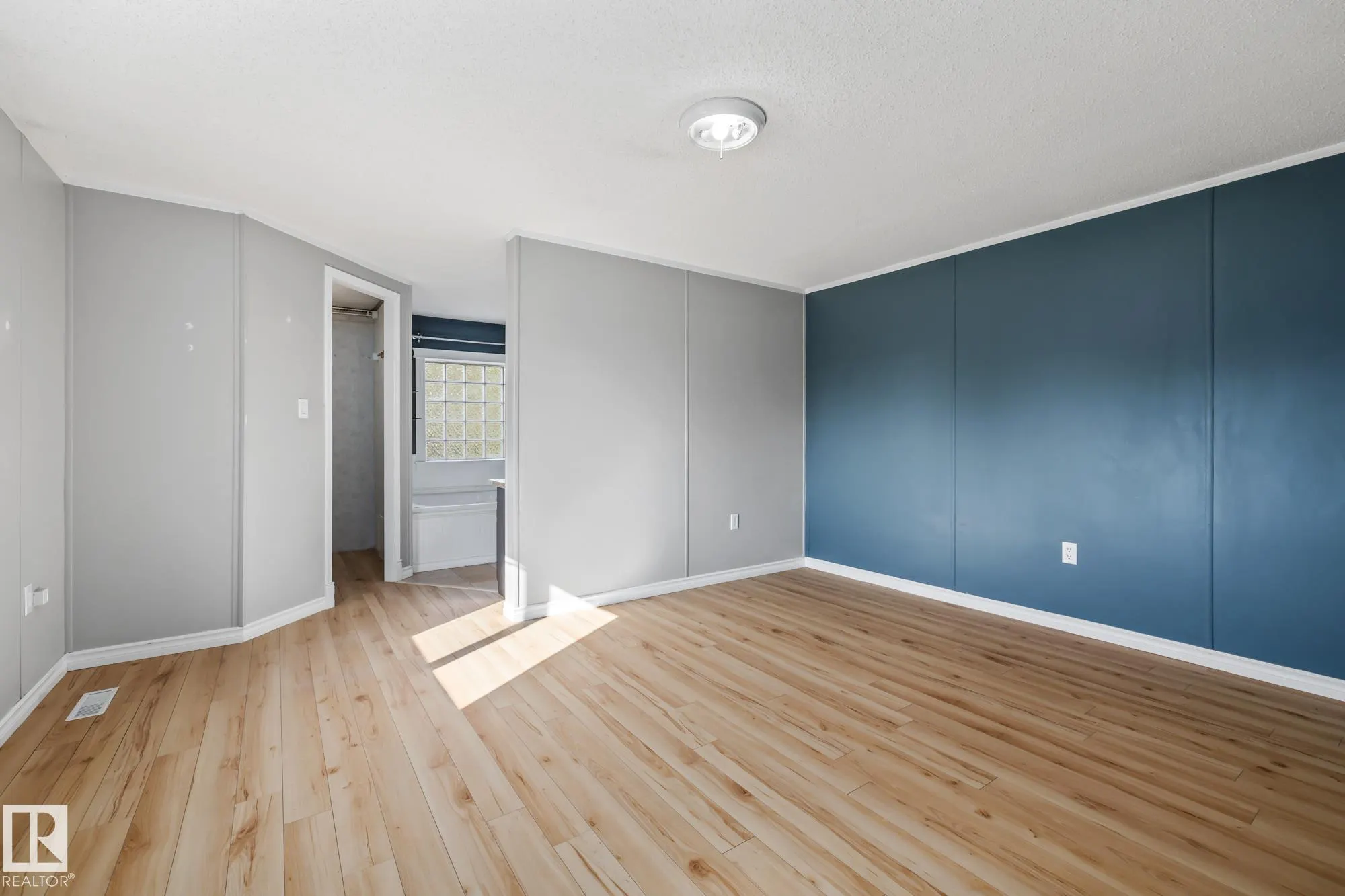 56430 RGE ROAD 263