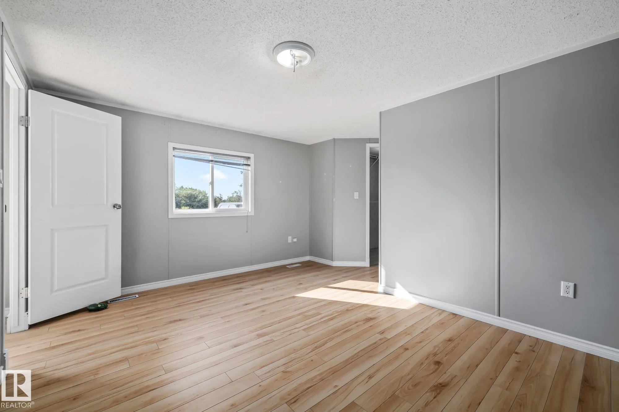 56430 RGE ROAD 263
