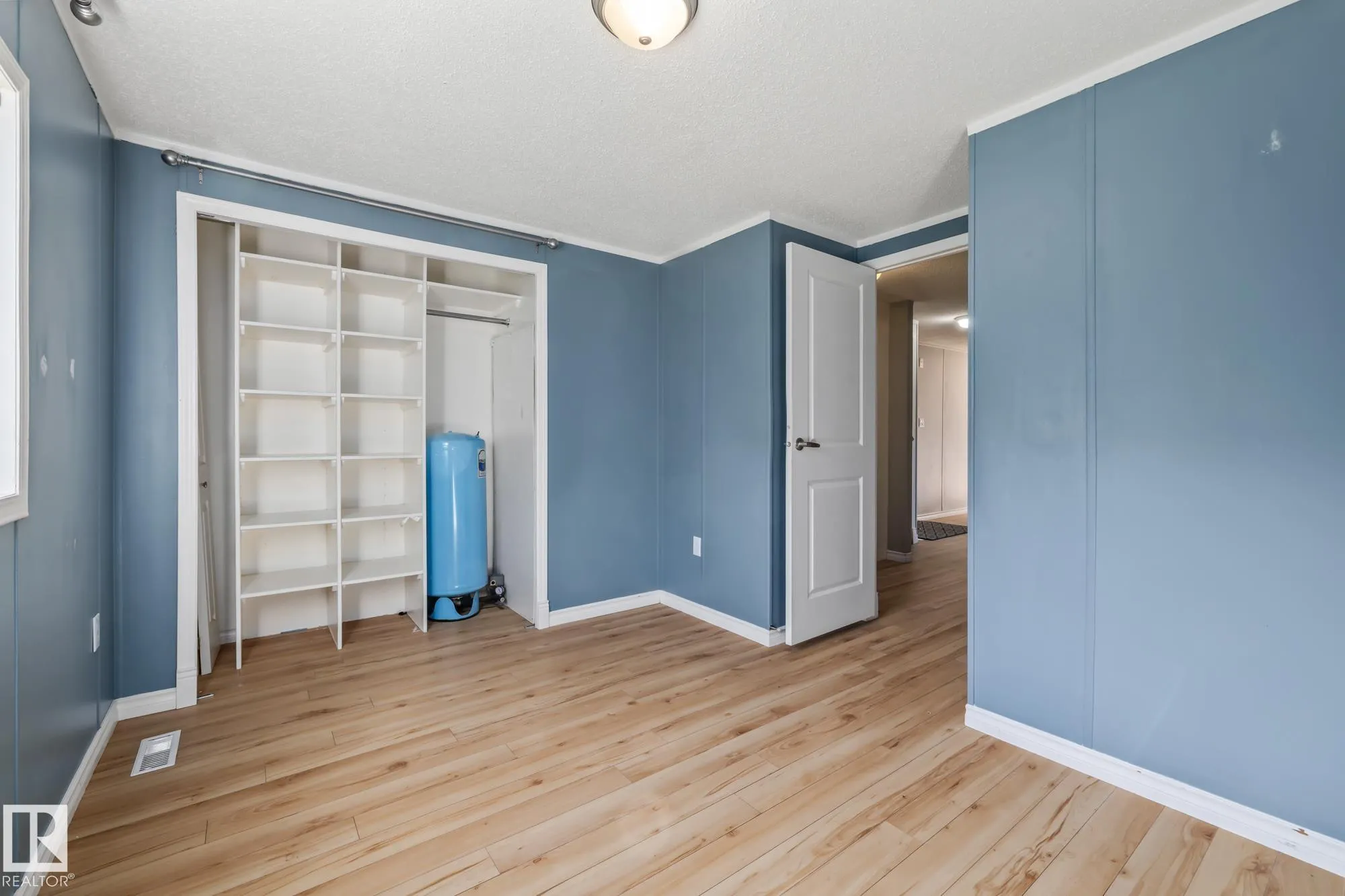 56430 RGE ROAD 263