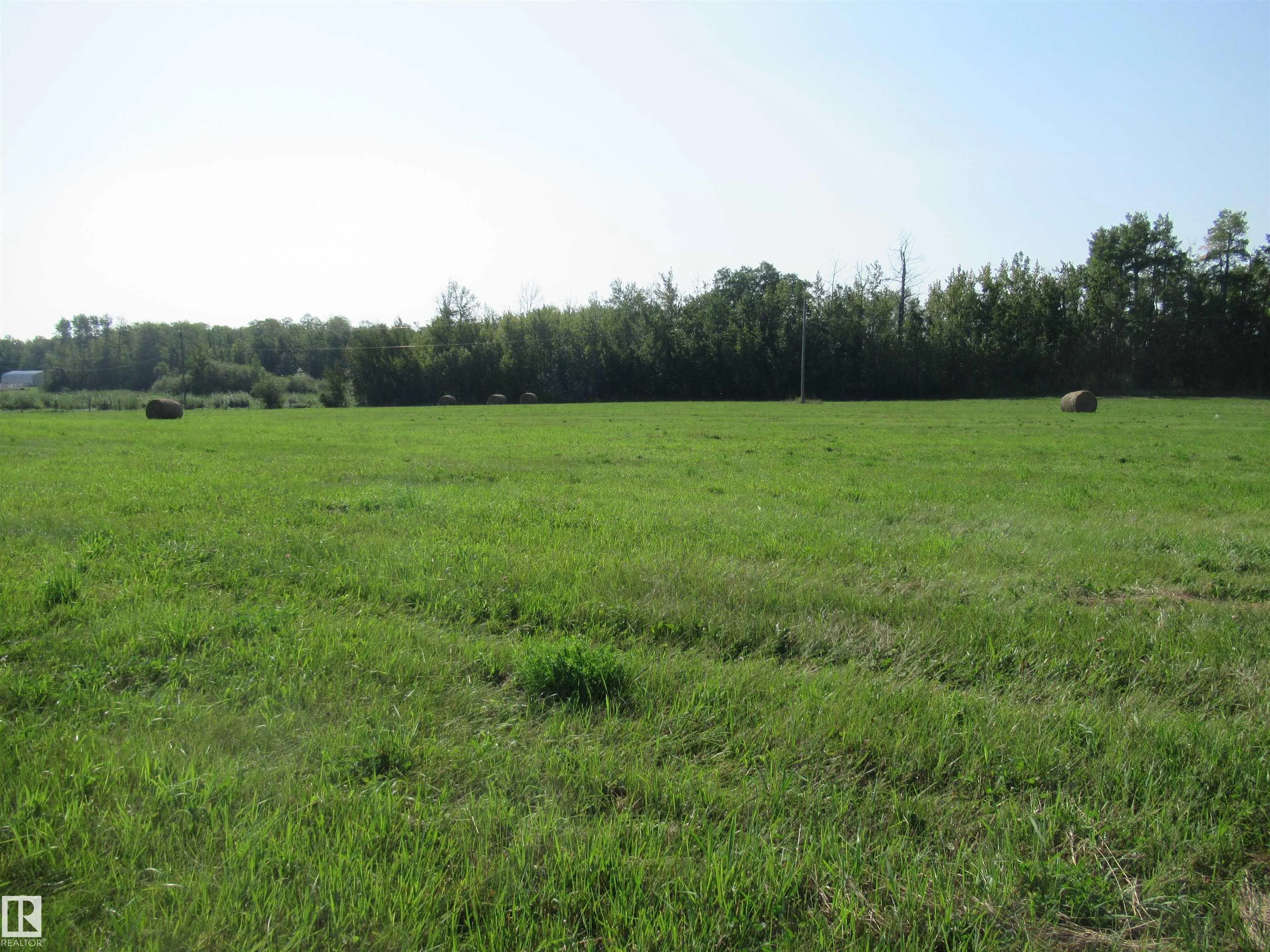 15 North Pigeon Lake Estates