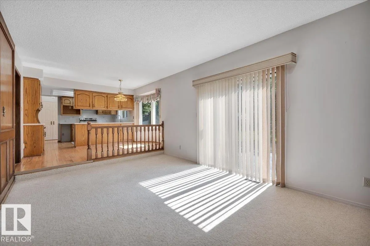823 RICHARDS Crescent