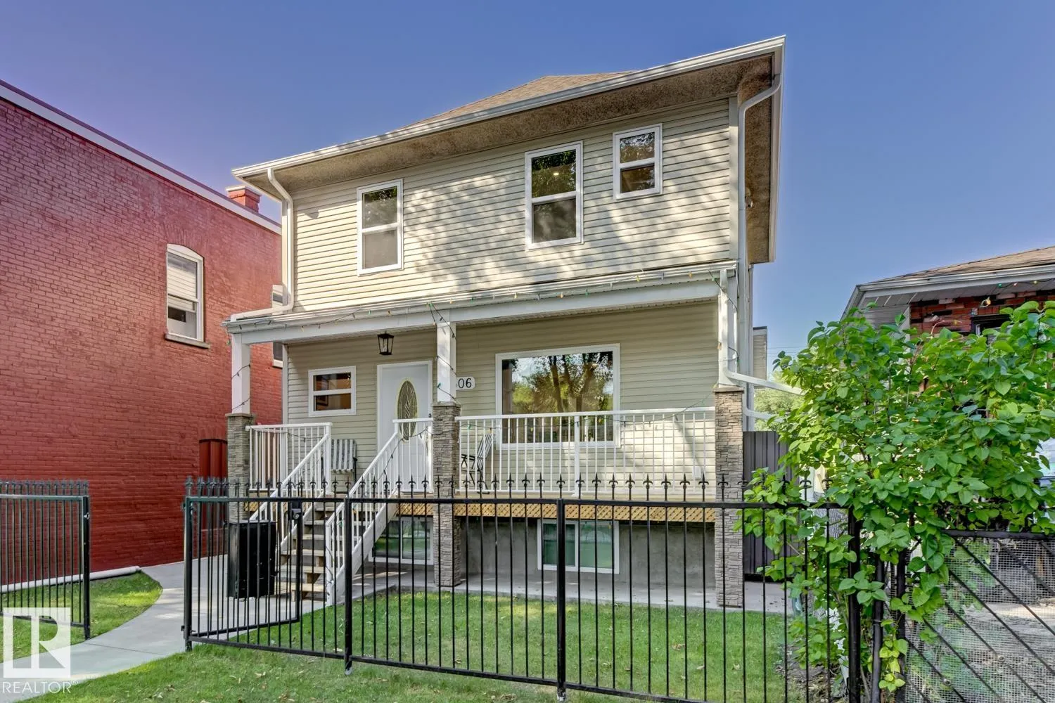 11306 89 Street