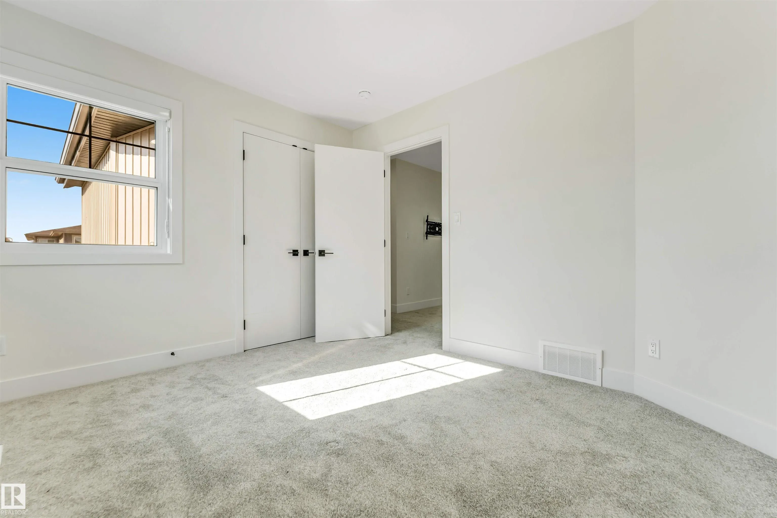 3239 PELERIN Crescent