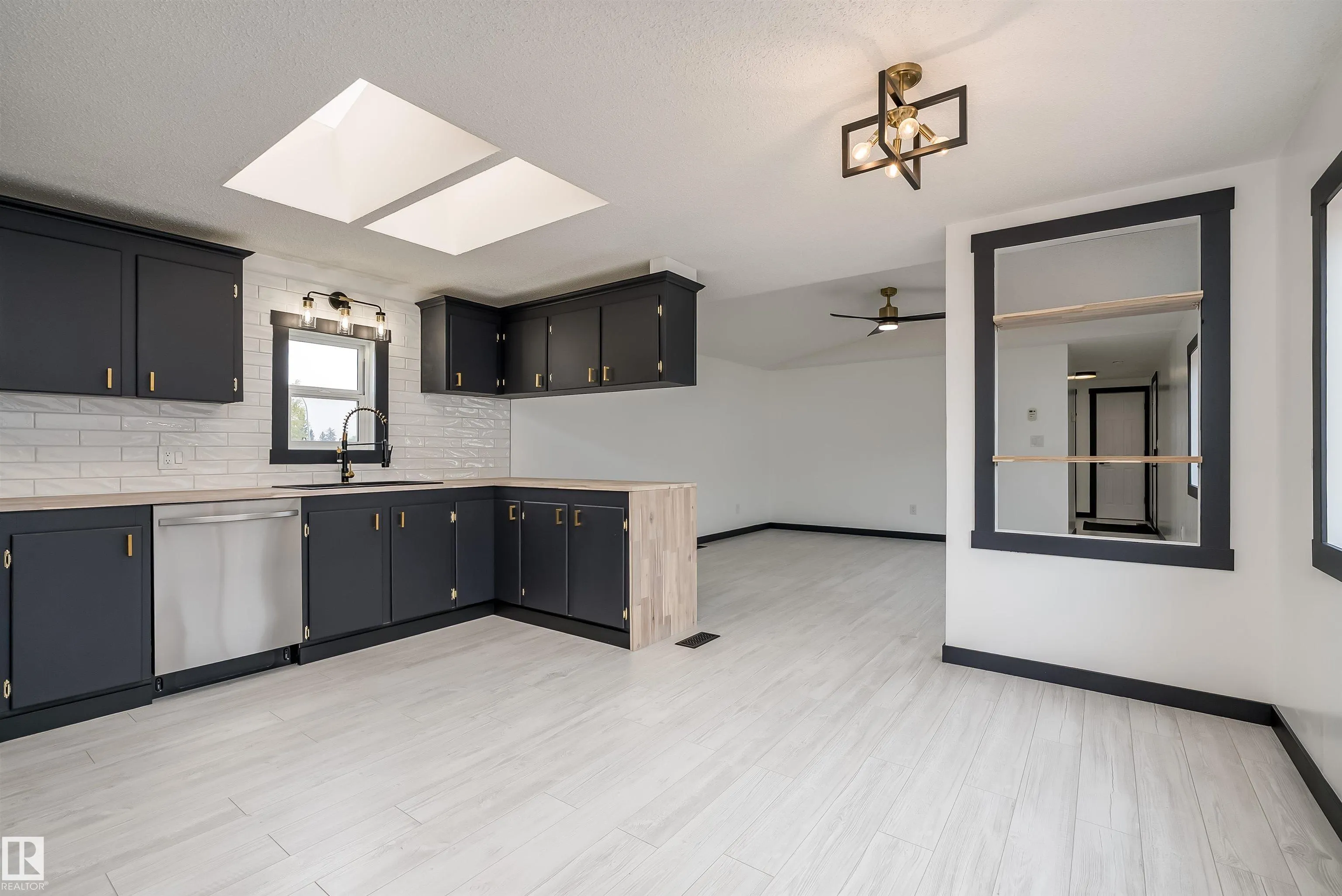 53222 RGE RD 272