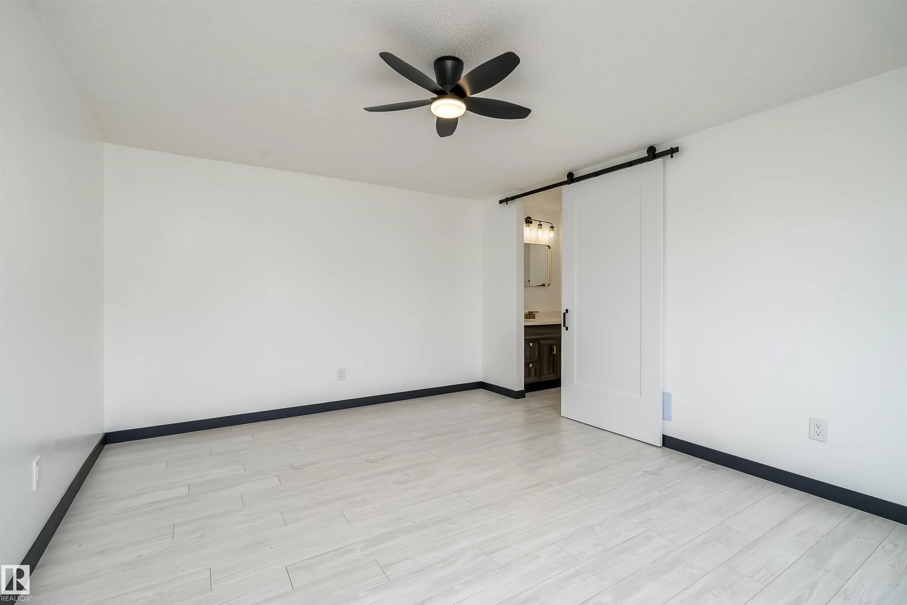 53222 RGE RD 272