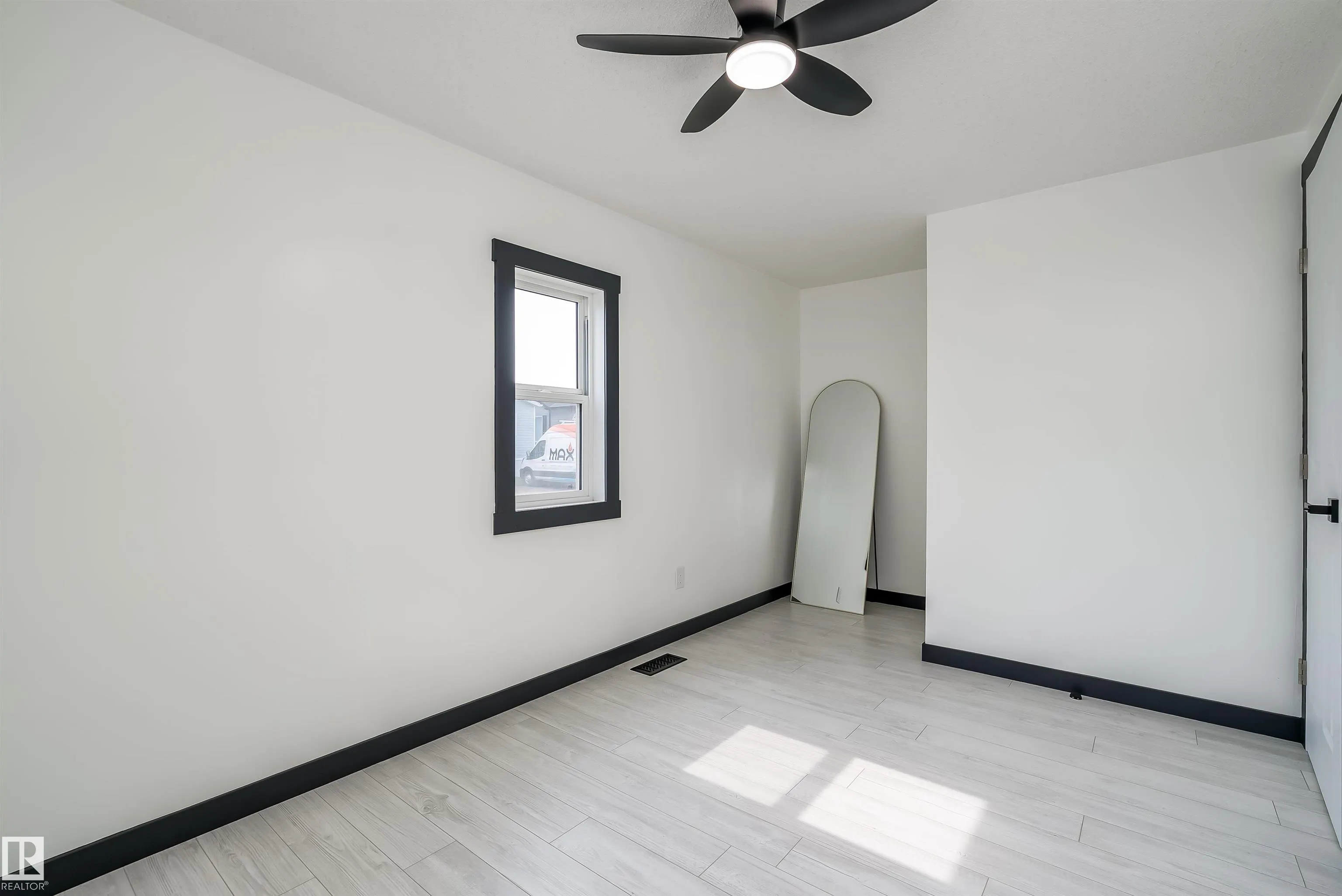 53222 RGE RD 272