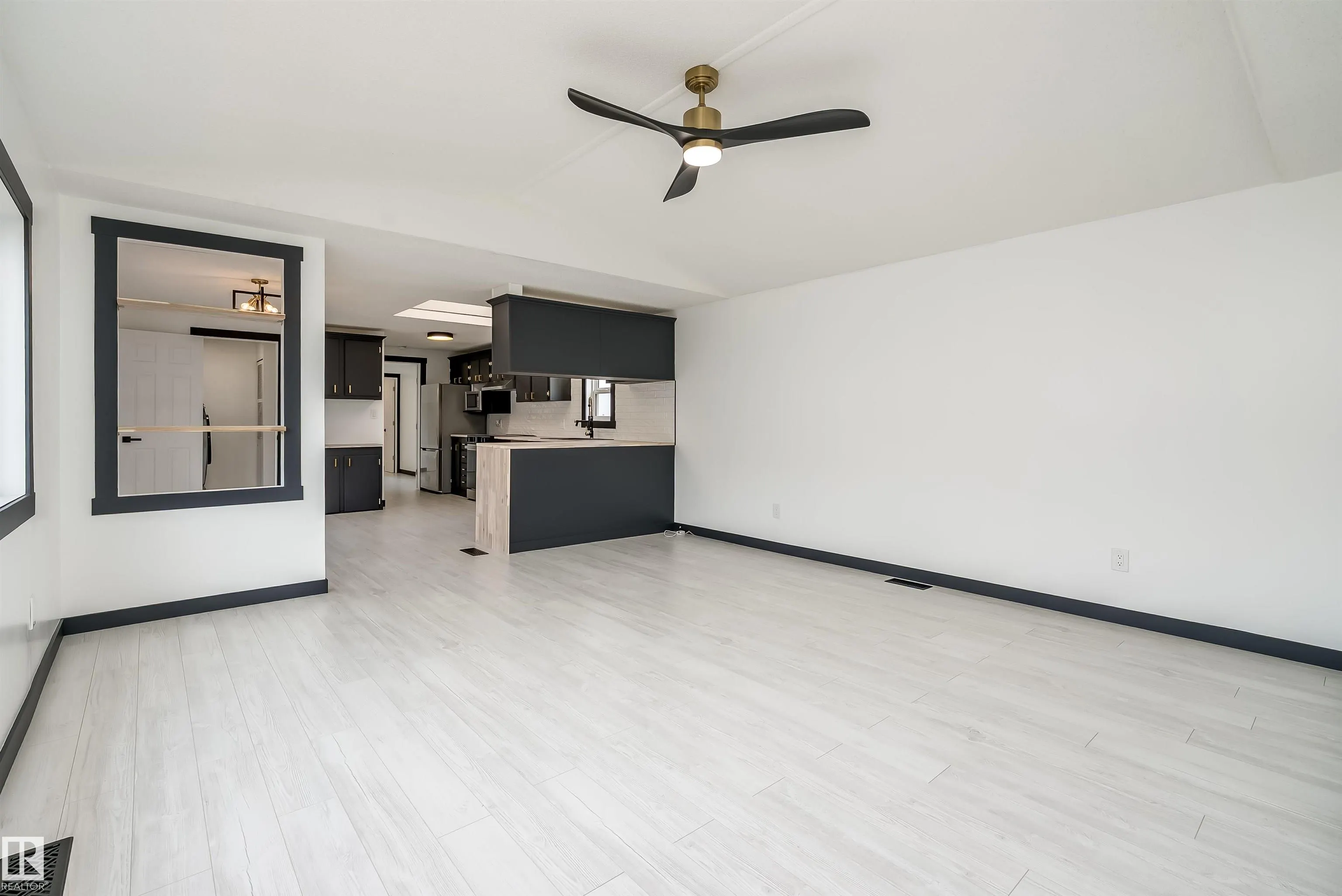53222 RGE RD 272