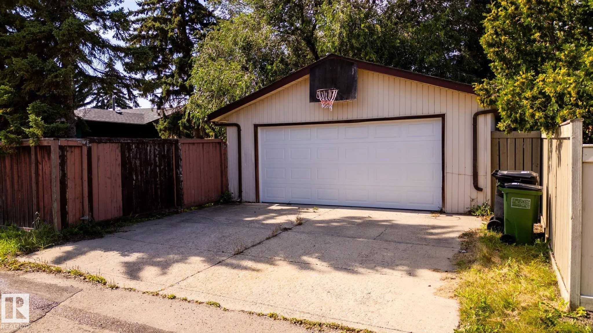 3109 110A Street