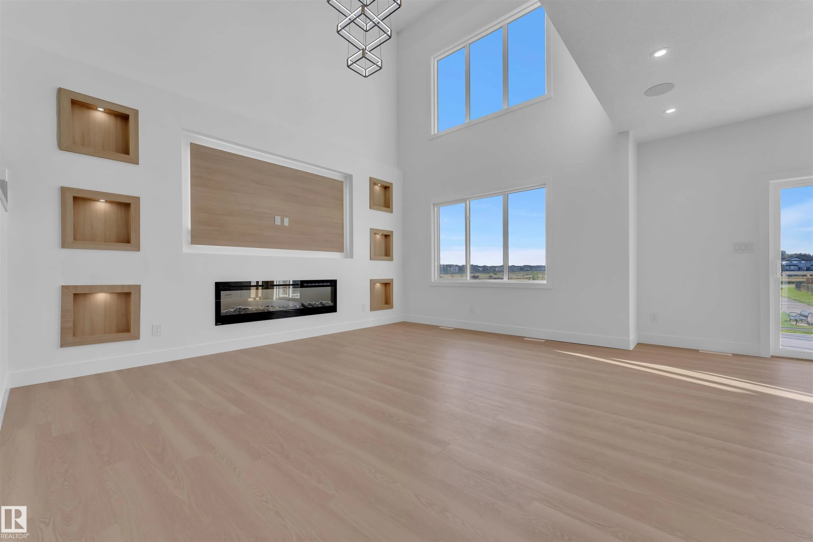 176 Caledon Crescent
