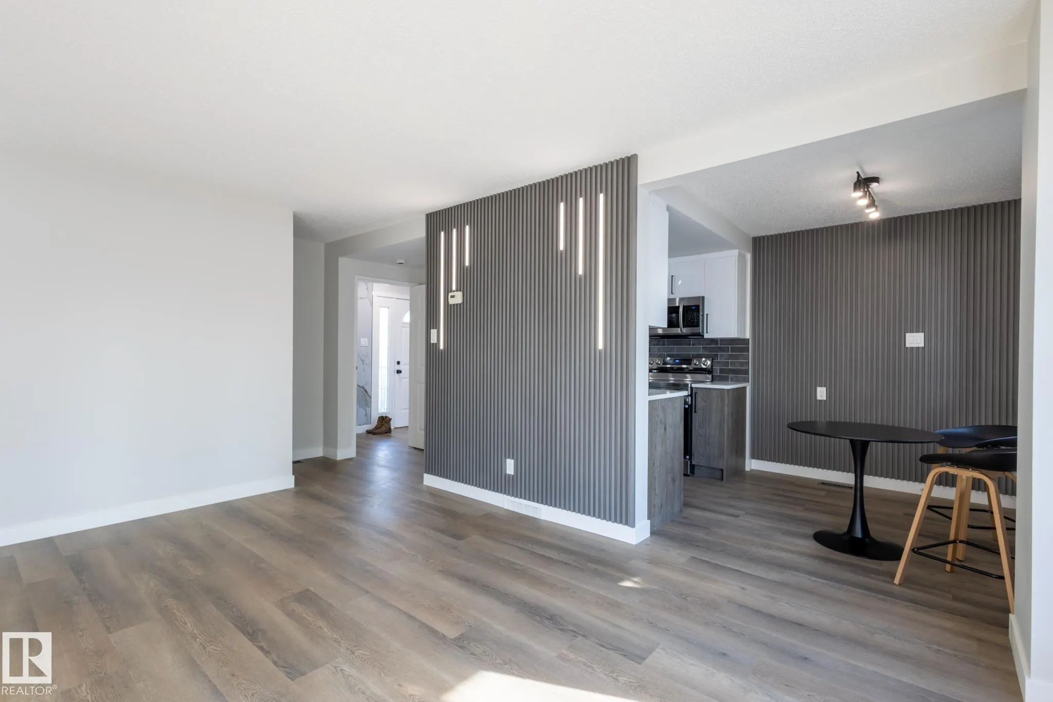 62 AMBERLY Court