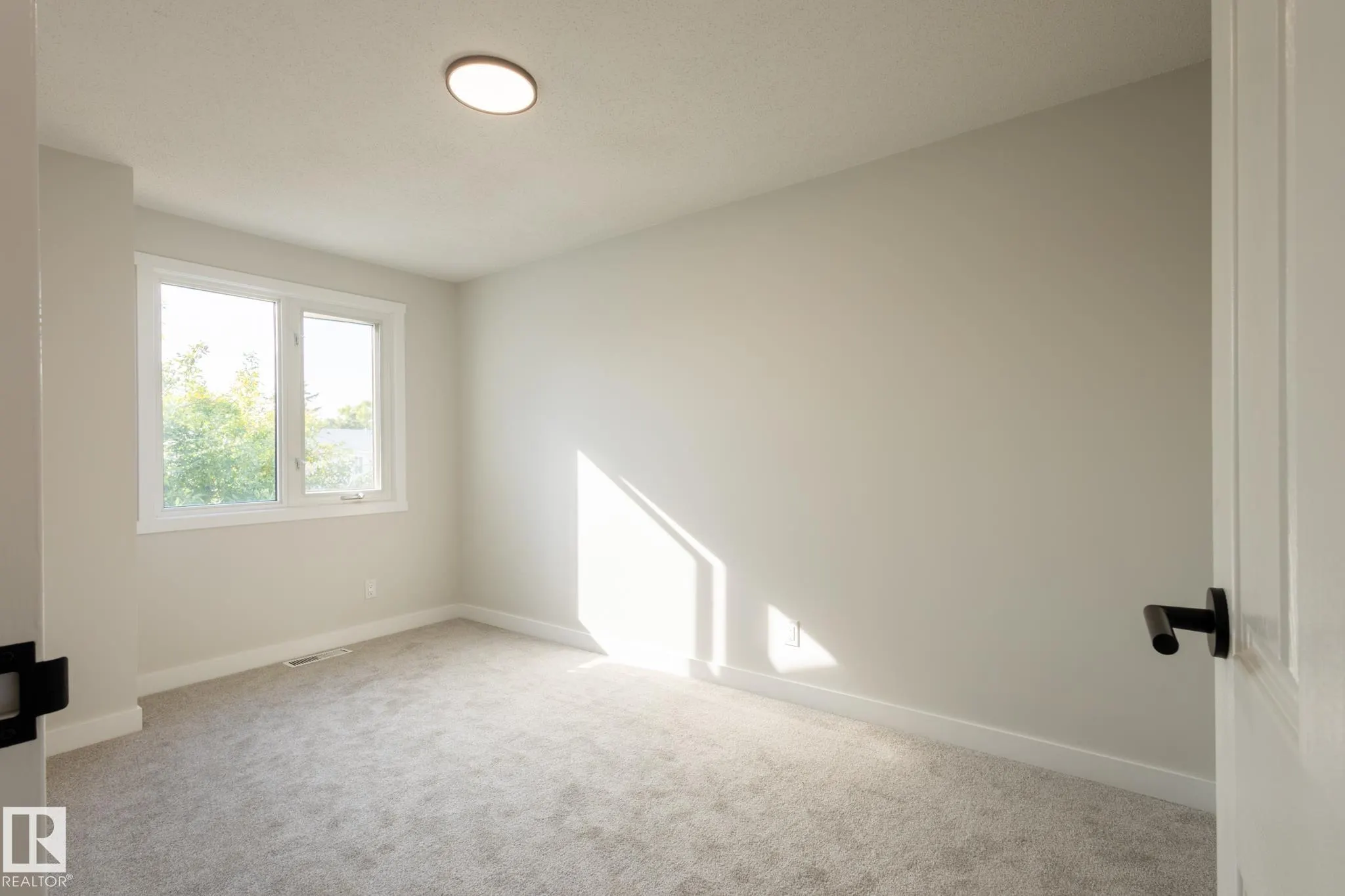 62 AMBERLY Court