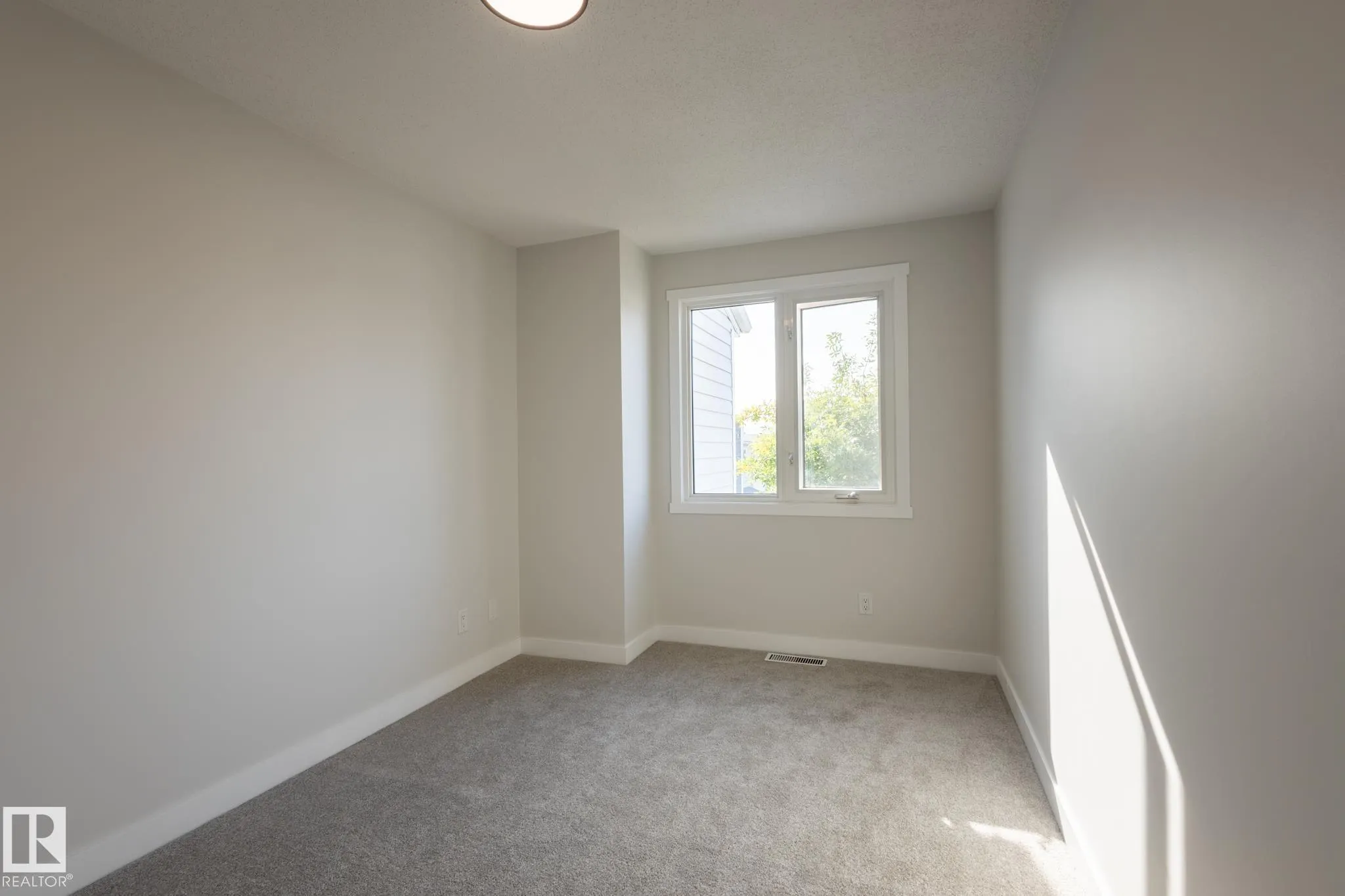 62 AMBERLY Court