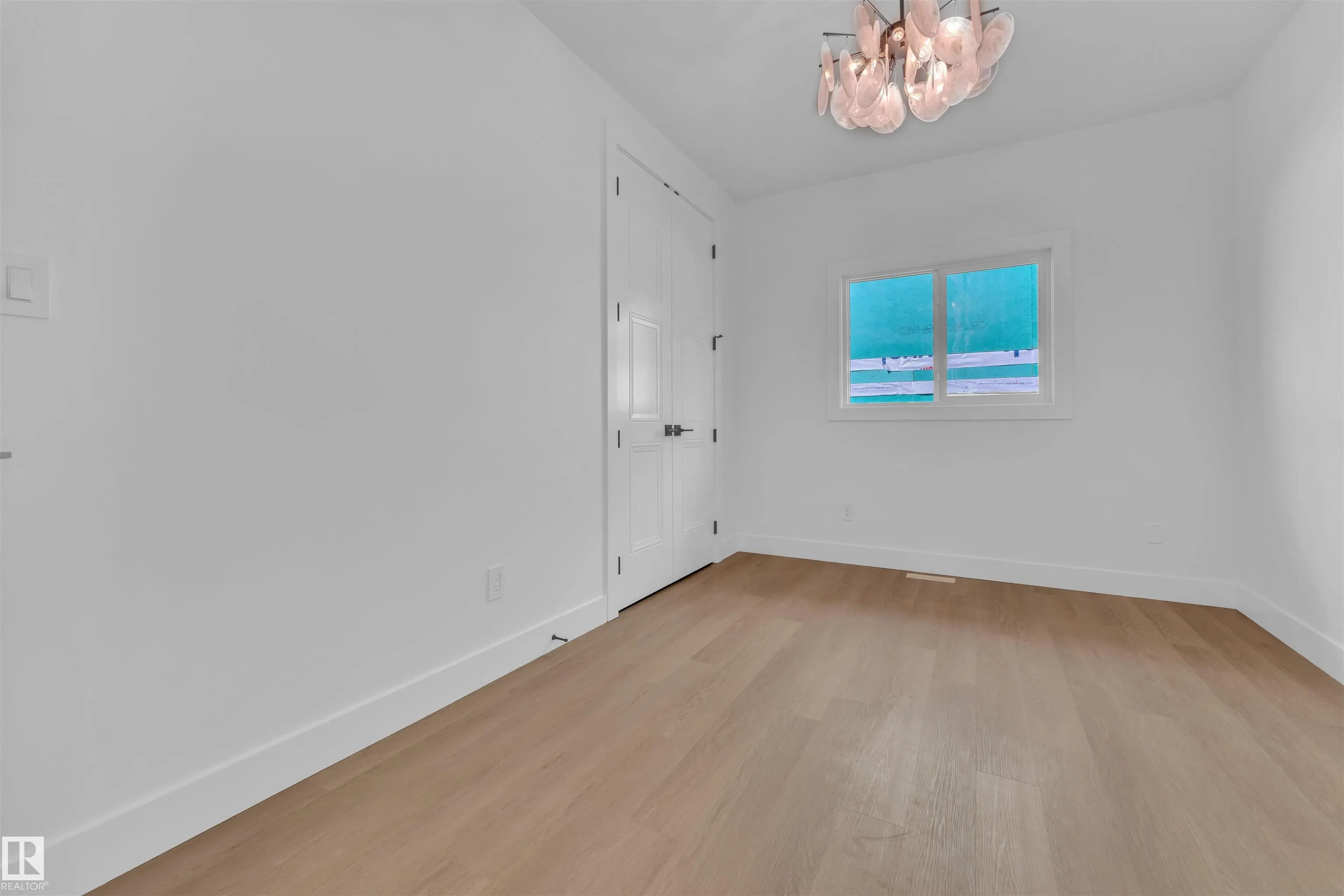 164 Caledon Crescent