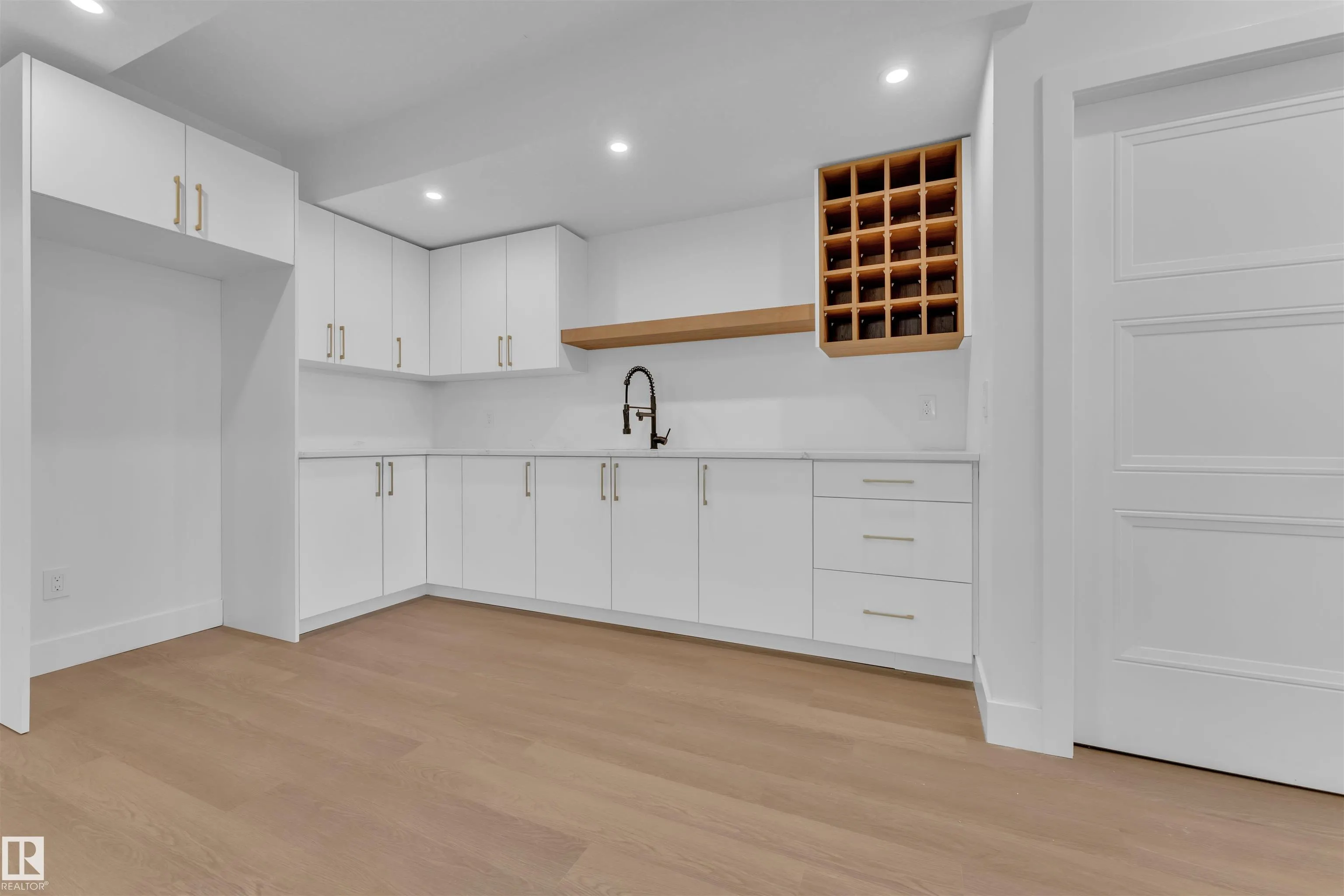 164 Caledon Crescent