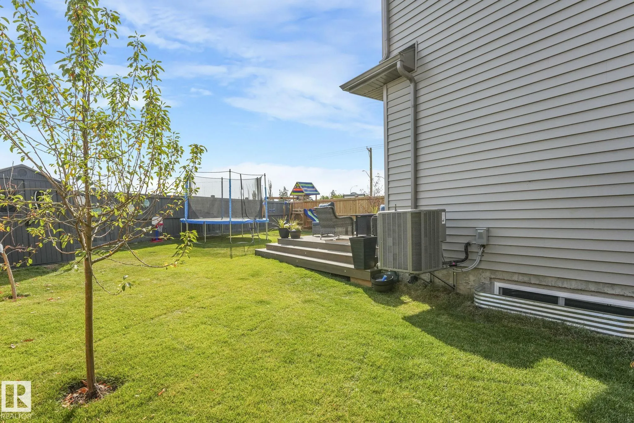 23 NETTLE Crescent