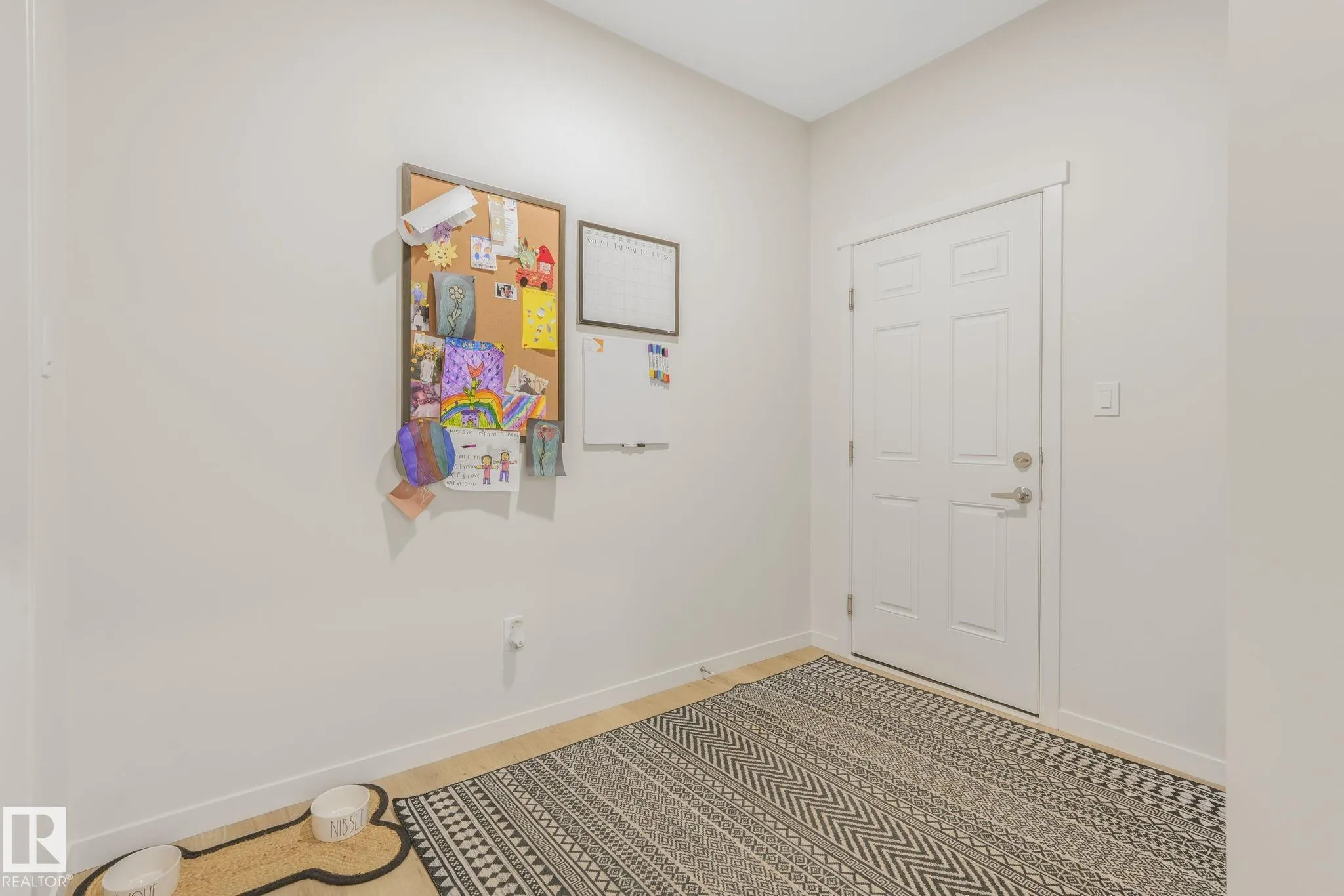 23 NETTLE Crescent