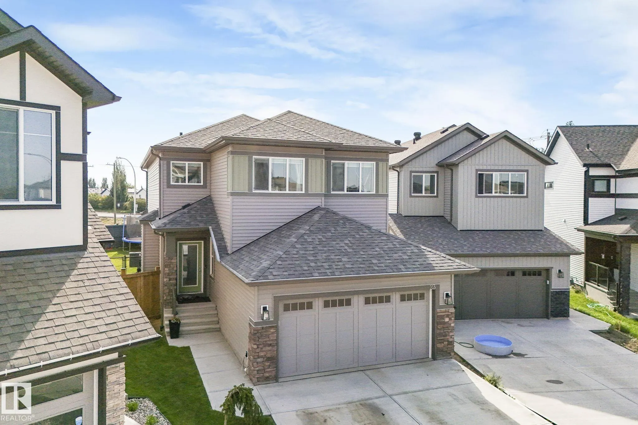 23 NETTLE Crescent