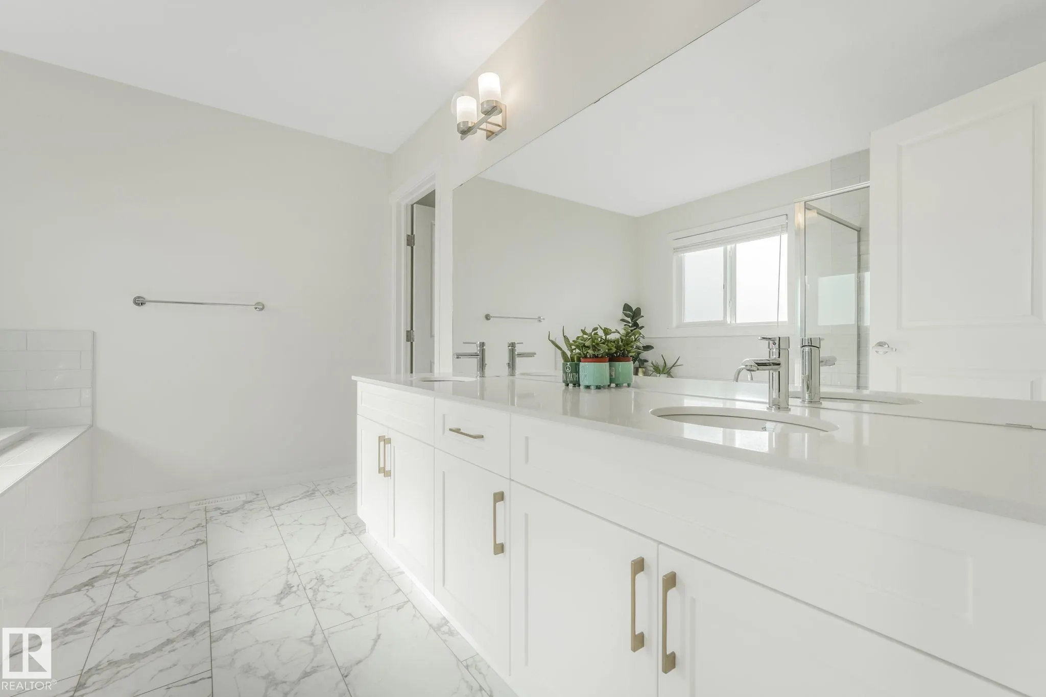 23 NETTLE Crescent