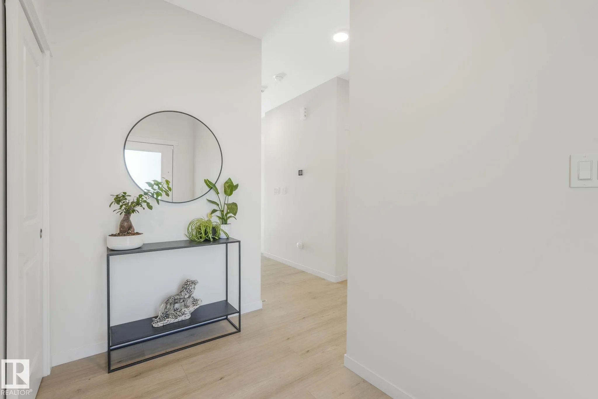 23 NETTLE Crescent