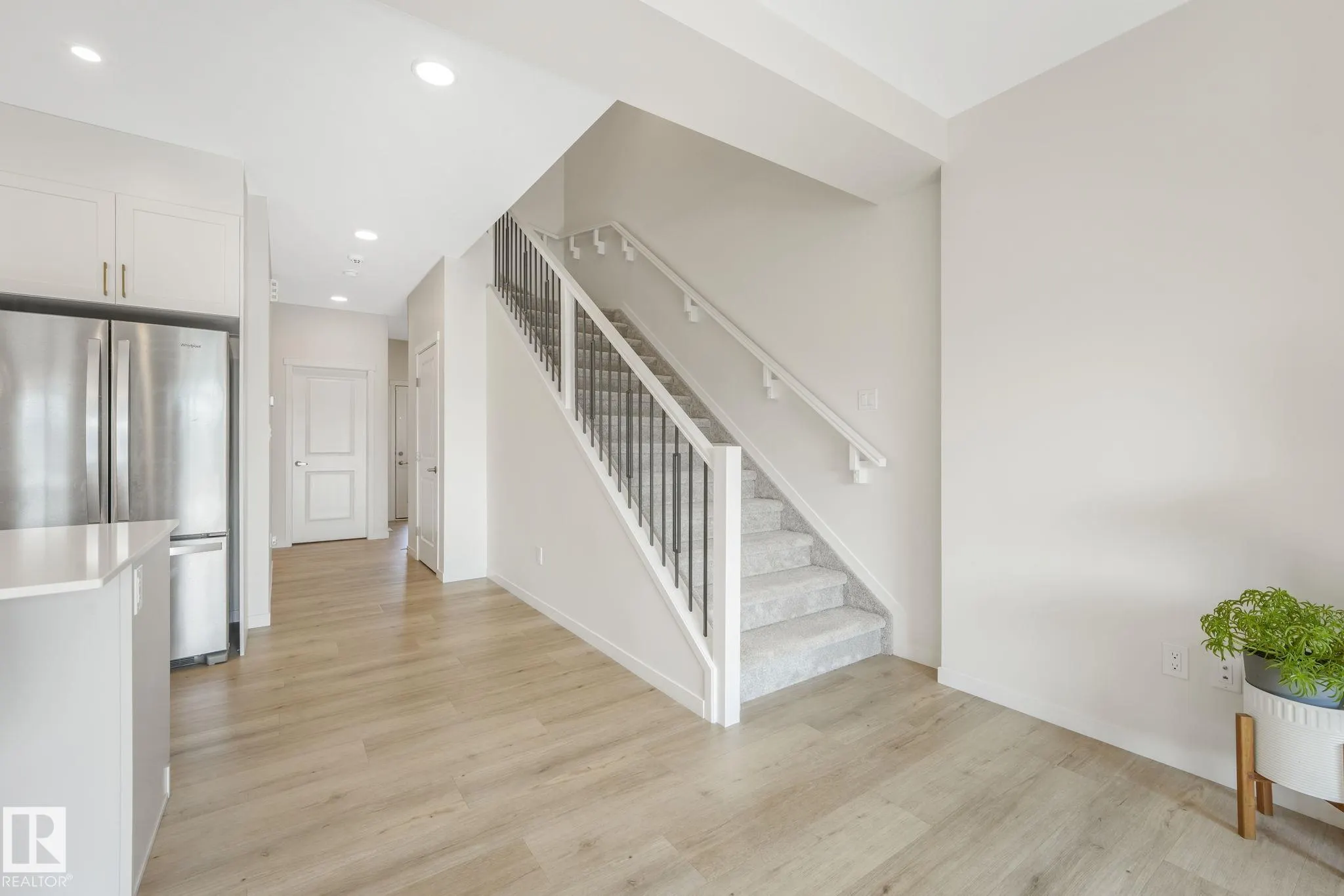 23 NETTLE Crescent