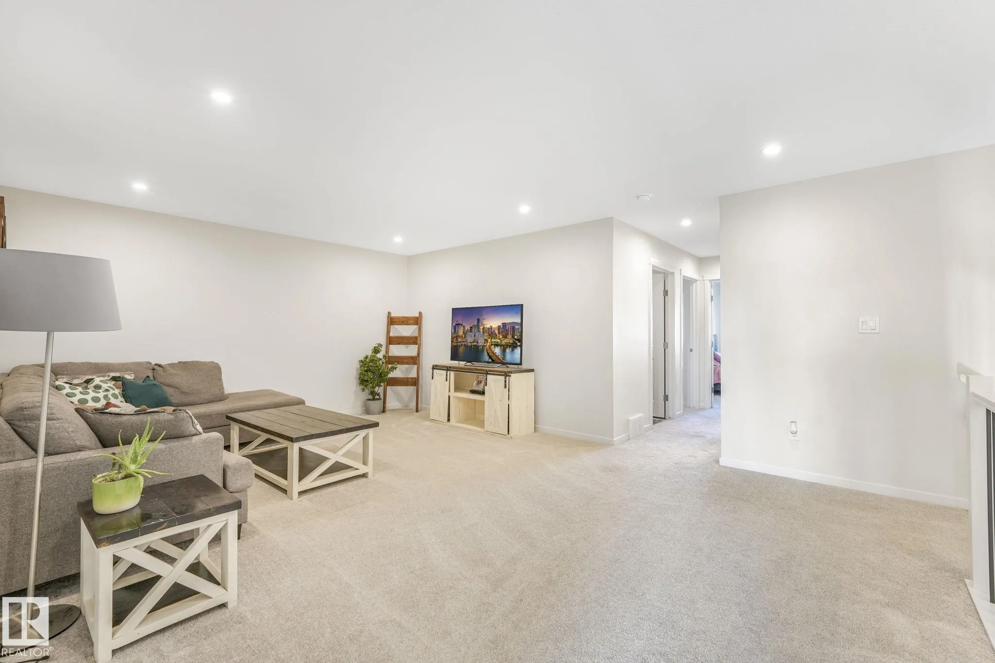 23 NETTLE Crescent